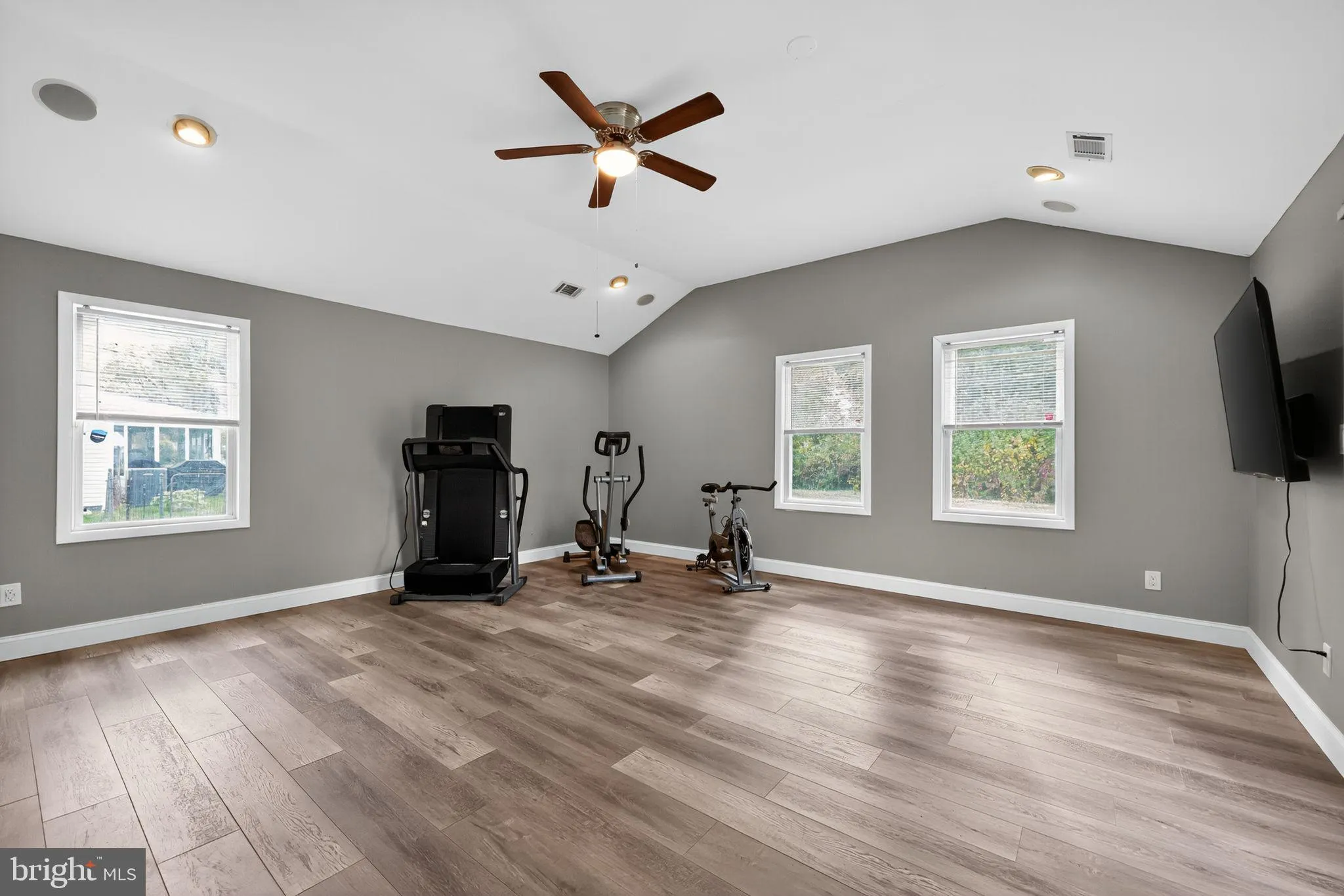 Willingboro, New Jersey 08046, United States, 4 Bedrooms Bedrooms, ,2 BathroomsBathrooms,Residential,Active,233887