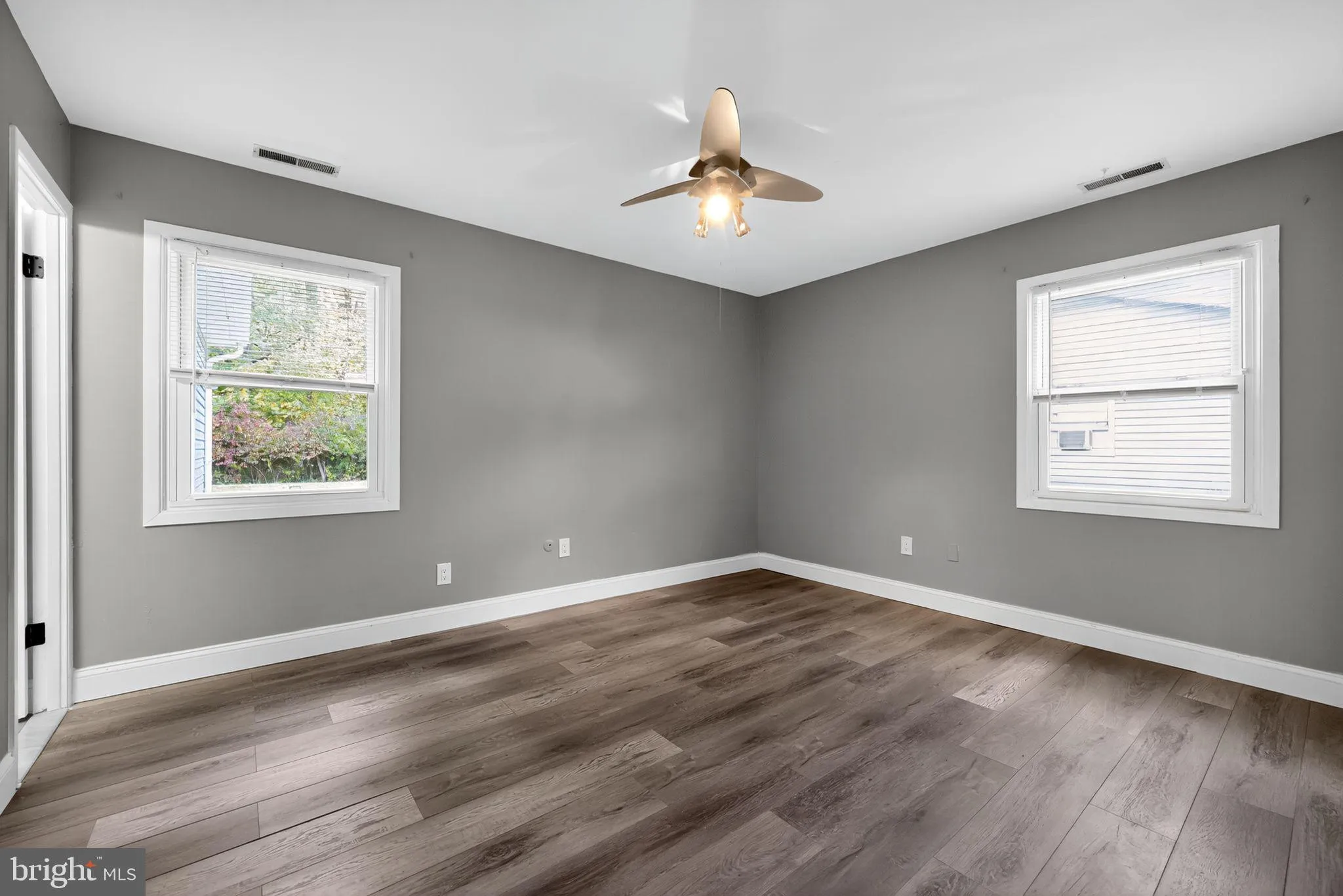 Willingboro, New Jersey 08046, United States, 4 Bedrooms Bedrooms, ,2 BathroomsBathrooms,Residential,Active,233887