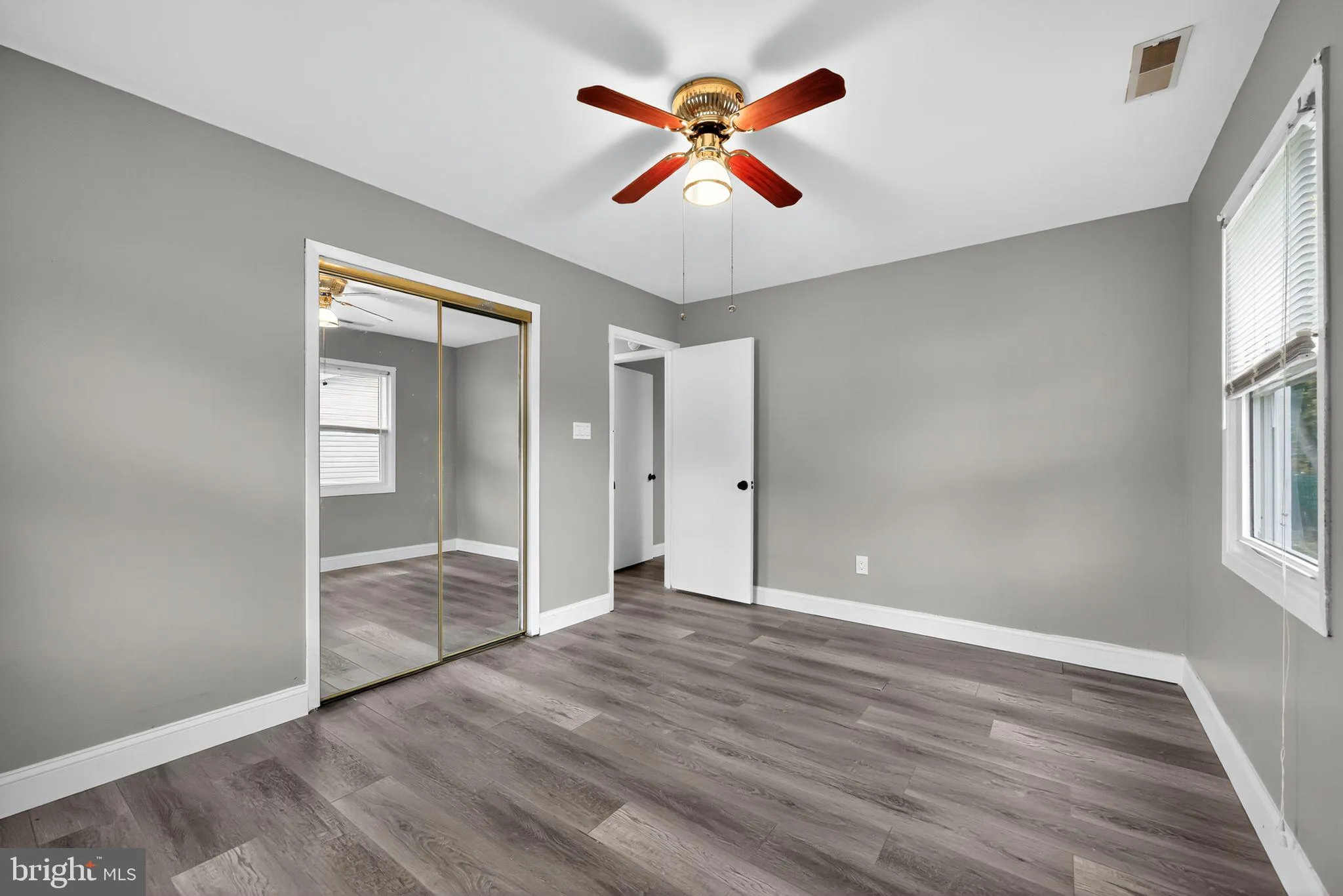 Willingboro, New Jersey 08046, United States, 4 Bedrooms Bedrooms, ,2 BathroomsBathrooms,Residential,Active,233887