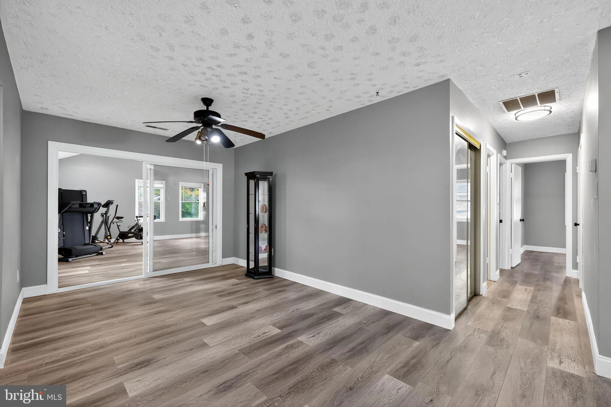 Willingboro, New Jersey 08046, United States, 4 Bedrooms Bedrooms, ,2 BathroomsBathrooms,Residential,Active,233887