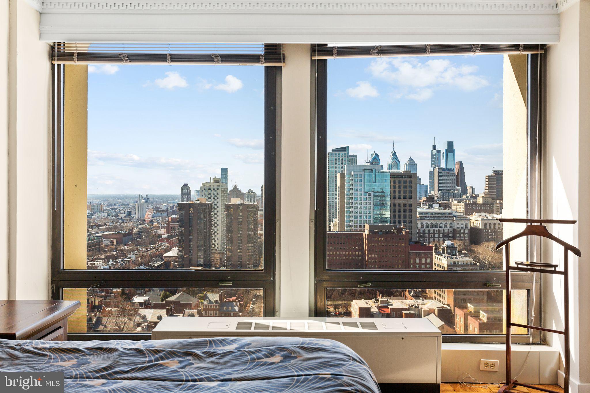 SOCIETY HILL - Residential