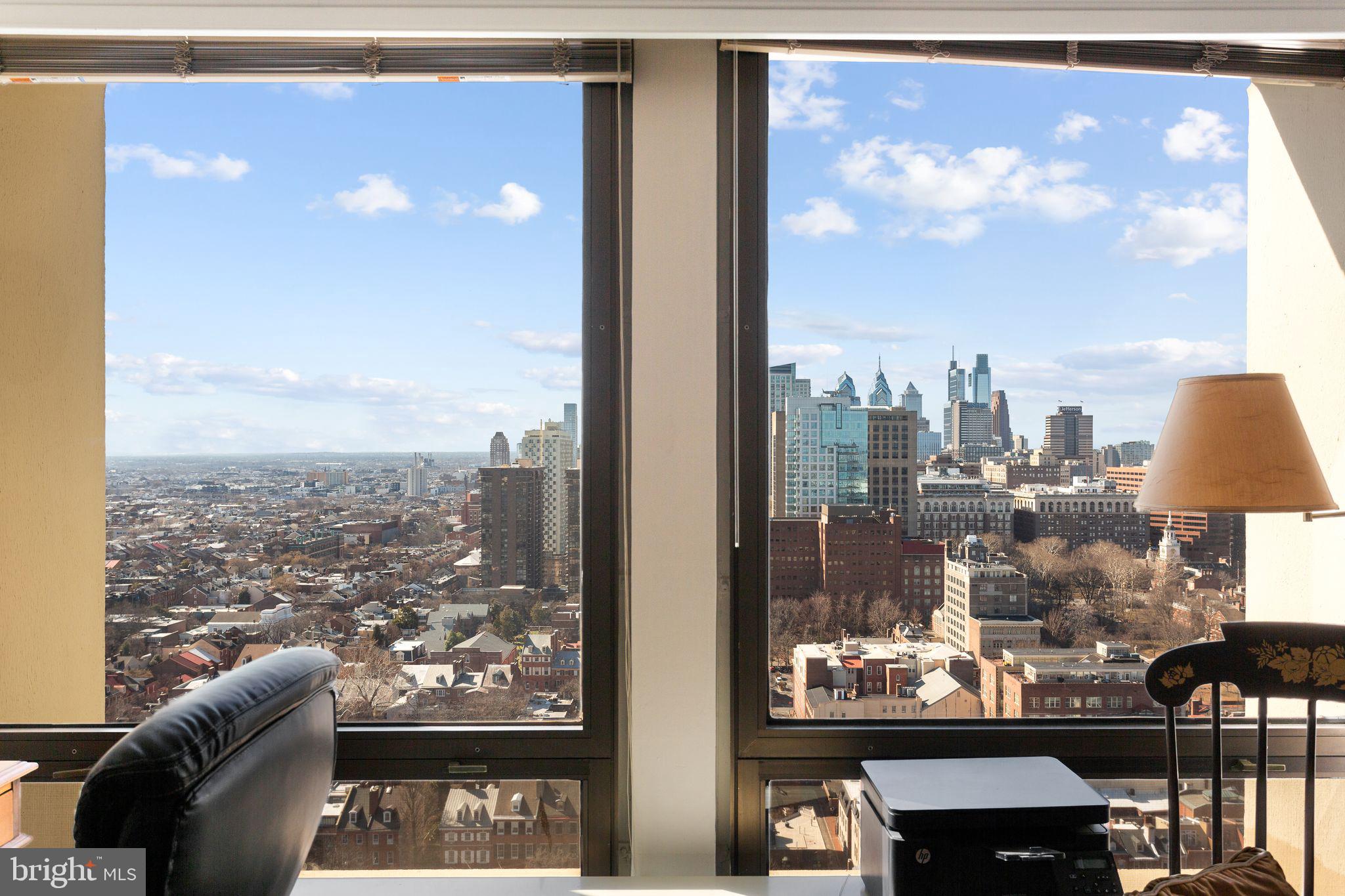 SOCIETY HILL - Residential