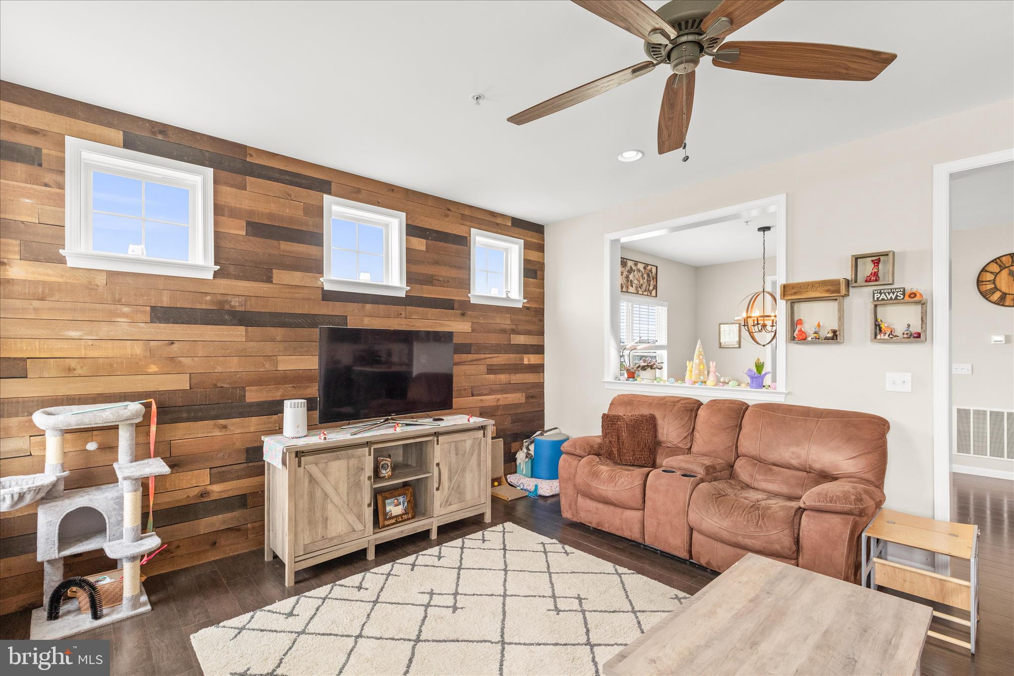 ORCHARD GLEN - Residential