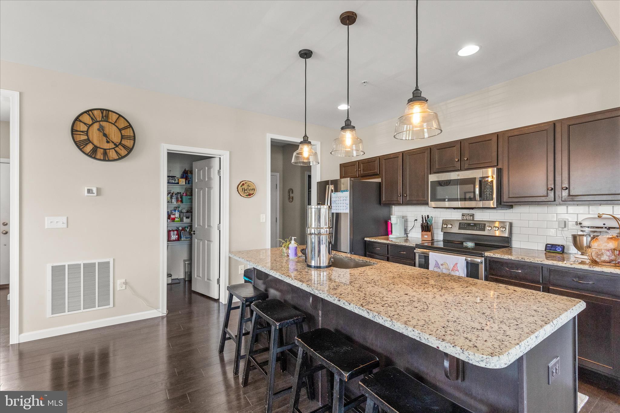 ORCHARD GLEN - Residential