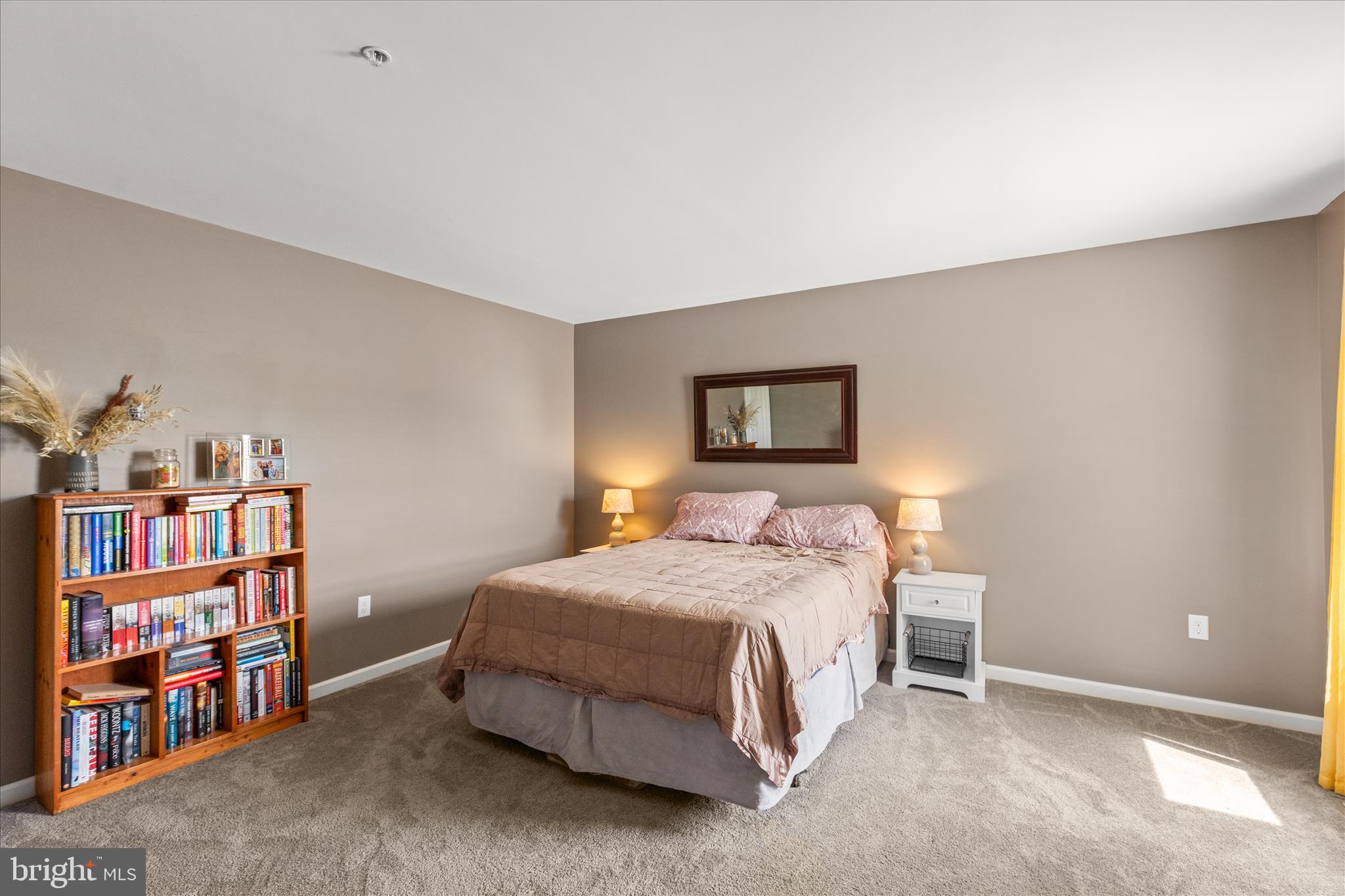 ORCHARD GLEN - Residential