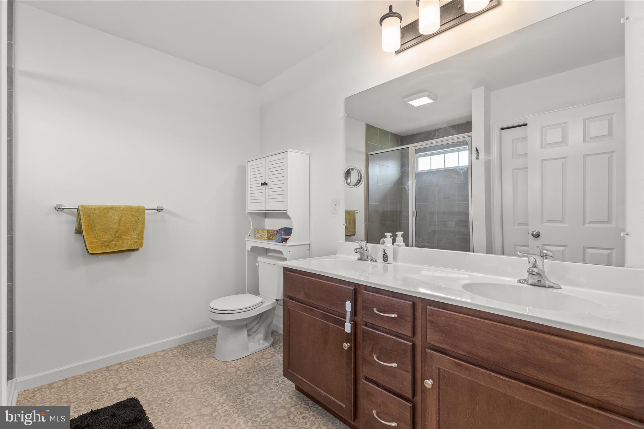 ORCHARD GLEN - Residential