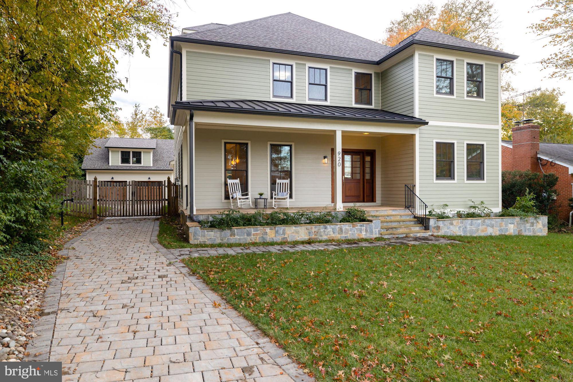 MADISON MANOR - Residential