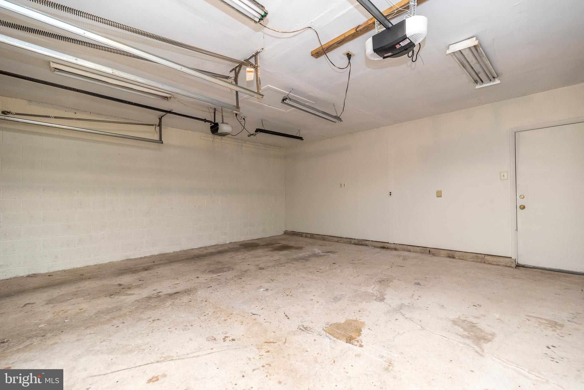 WESTWYK - Residential Lease