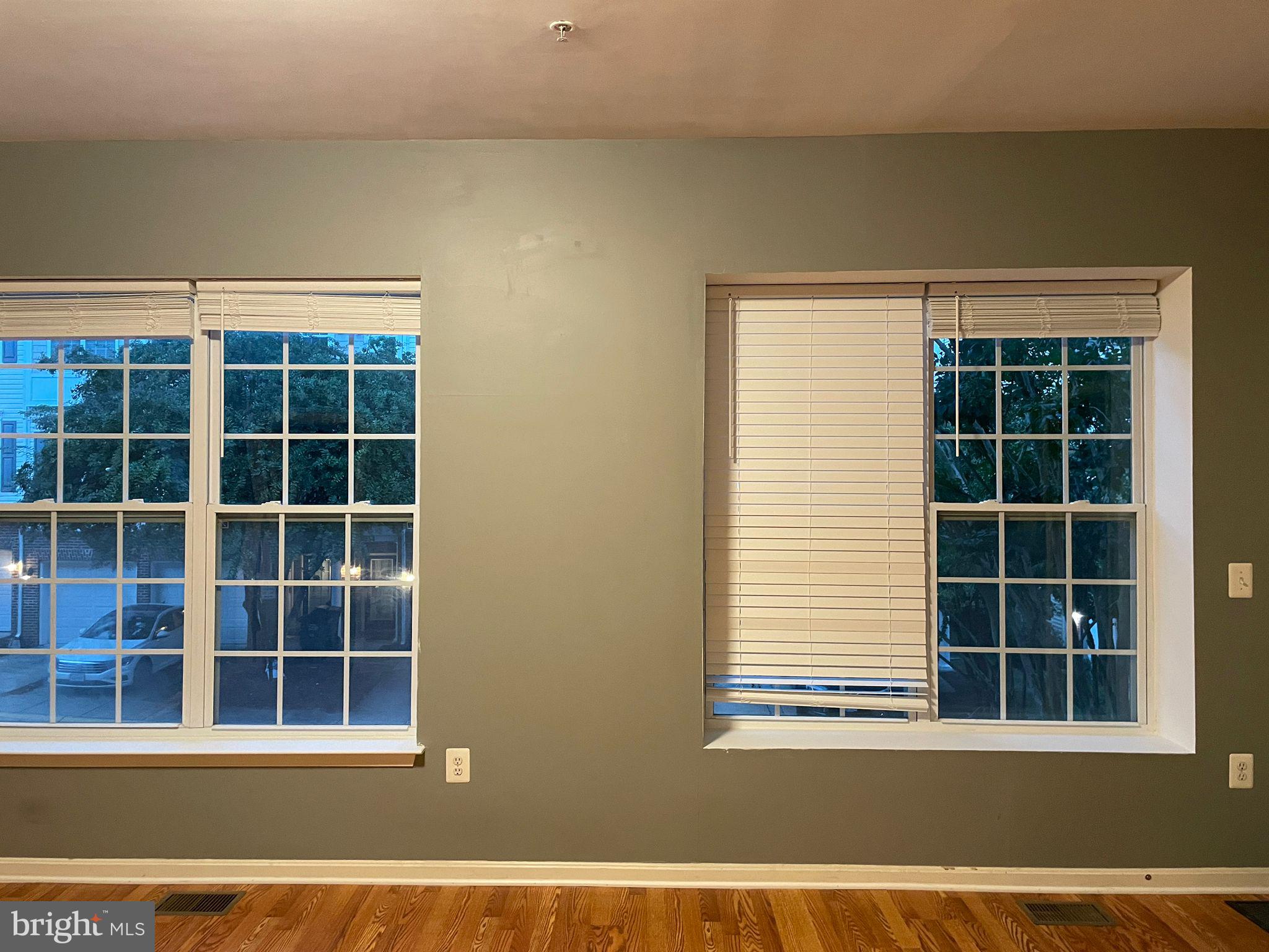 THE COMMONS ON WILLIAM SQUARE - Residential