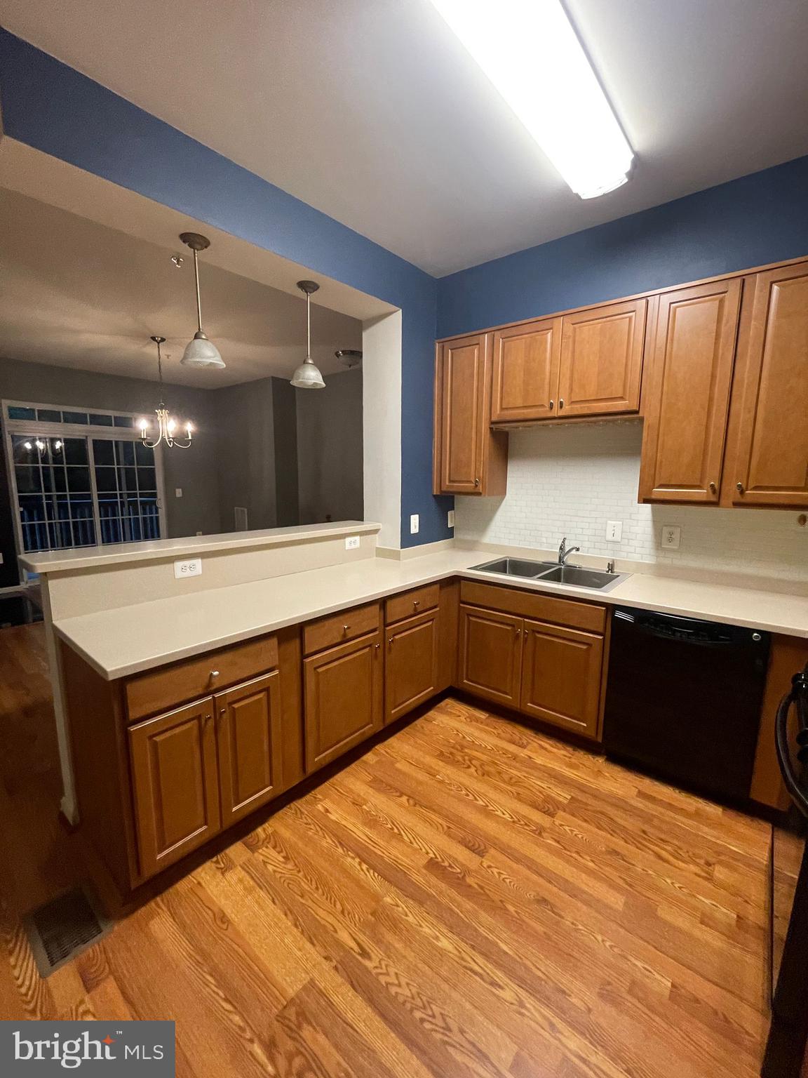 THE COMMONS ON WILLIAM SQUARE - Residential