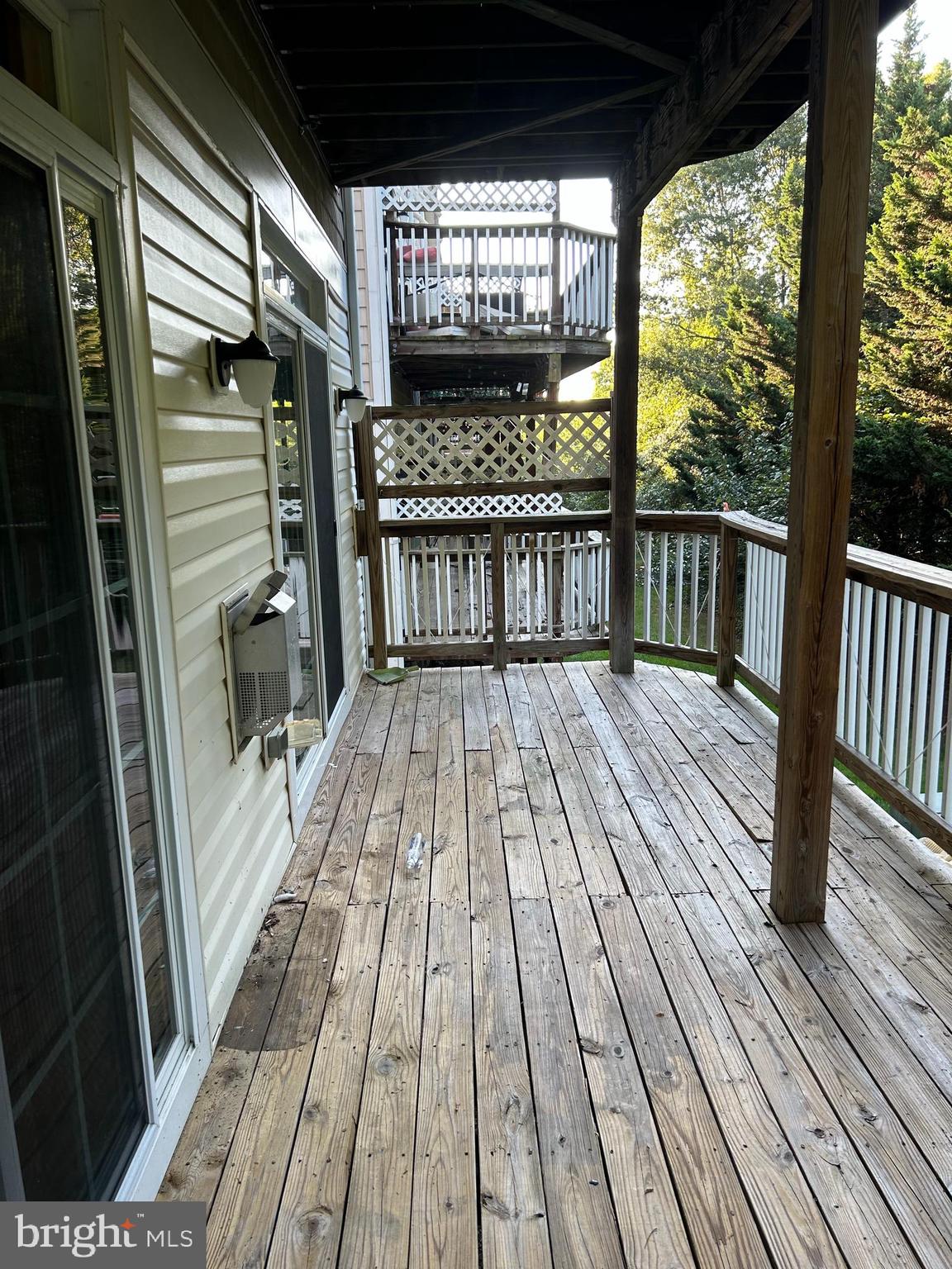 THE COMMONS ON WILLIAM SQUARE - Residential