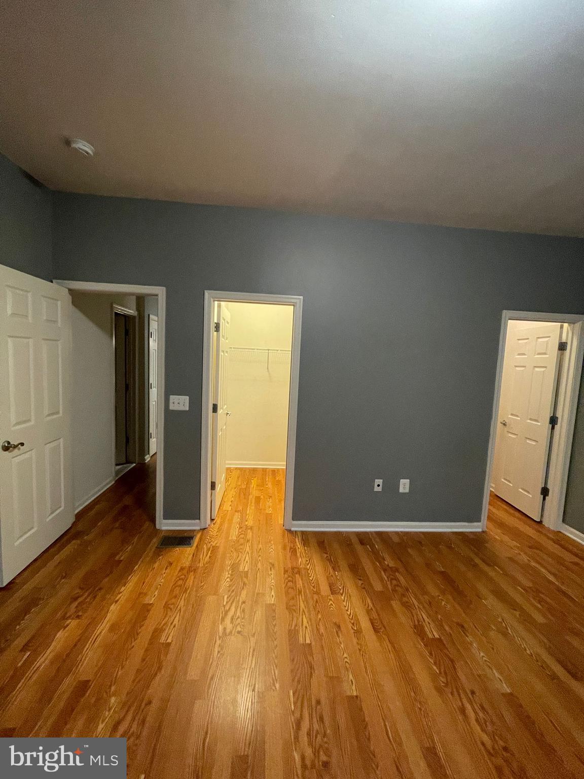 THE COMMONS ON WILLIAM SQUARE - Residential