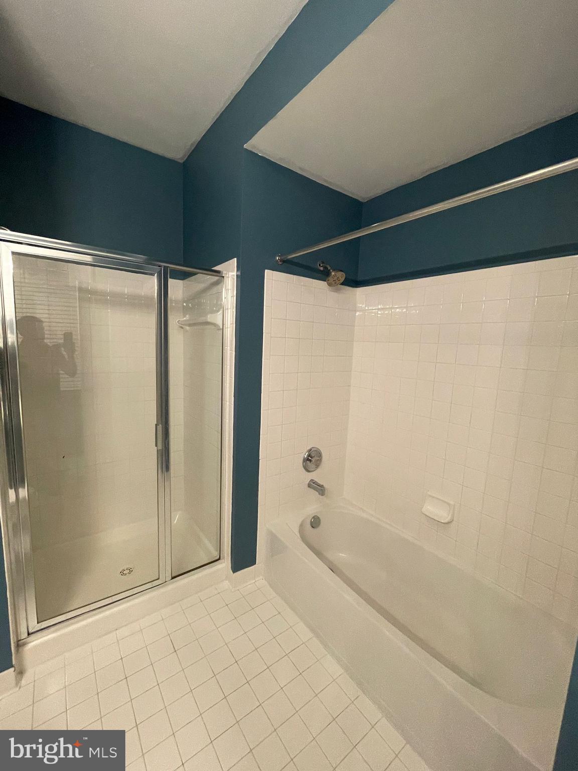 THE COMMONS ON WILLIAM SQUARE - Residential