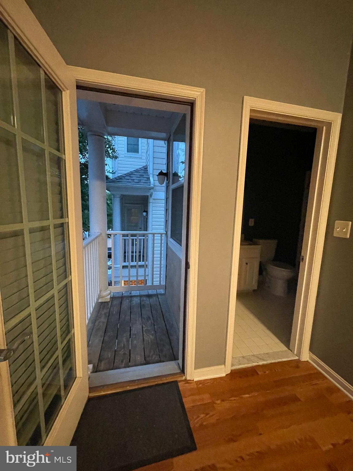 THE COMMONS ON WILLIAM SQUARE - Residential