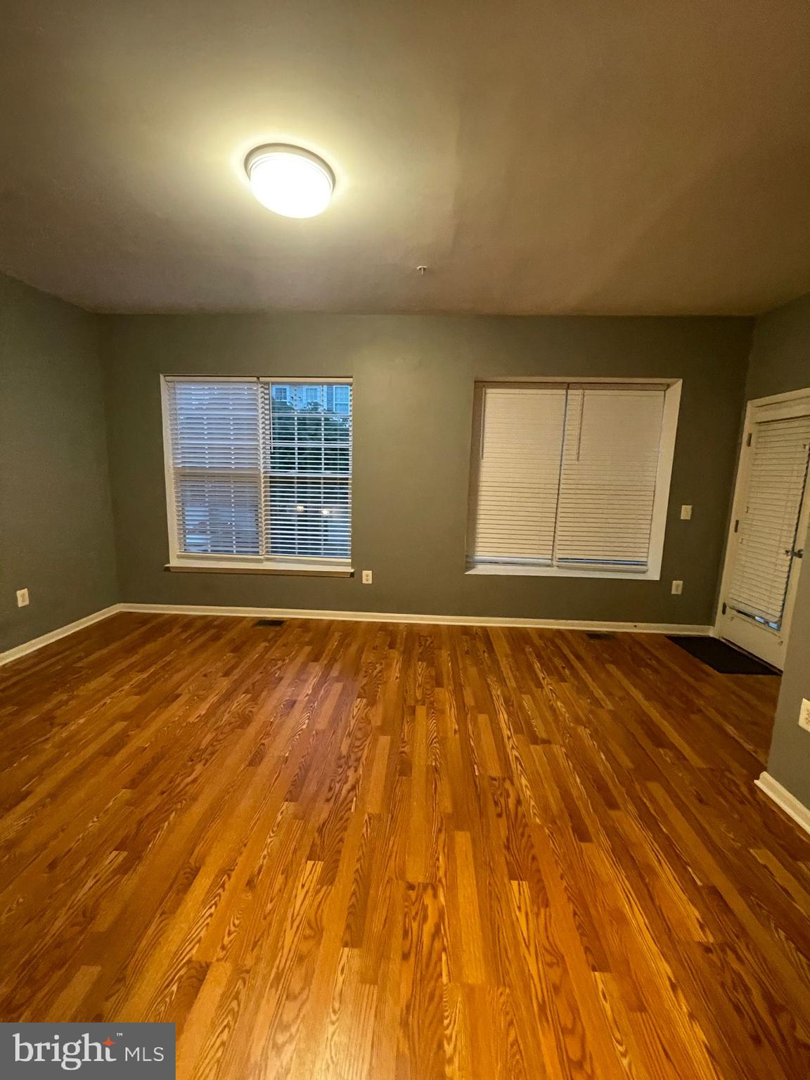 THE COMMONS ON WILLIAM SQUARE - Residential