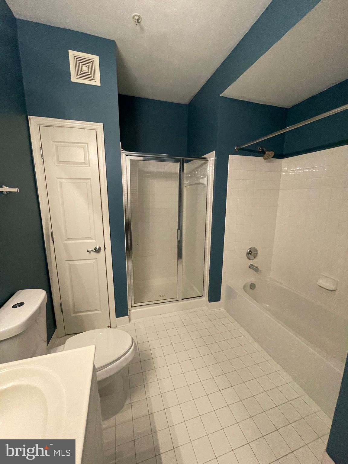 THE COMMONS ON WILLIAM SQUARE - Residential