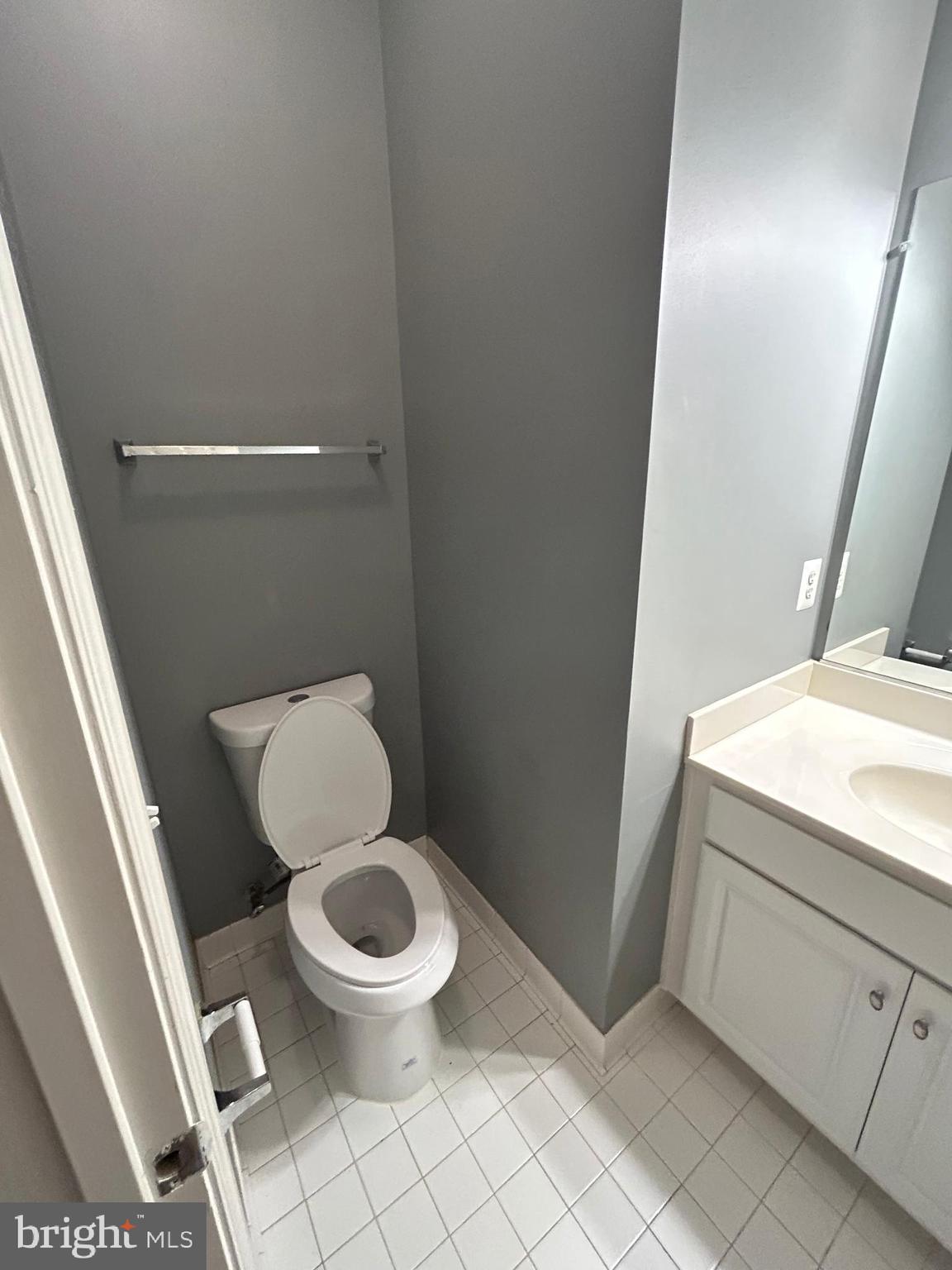 THE COMMONS ON WILLIAM SQUARE - Residential