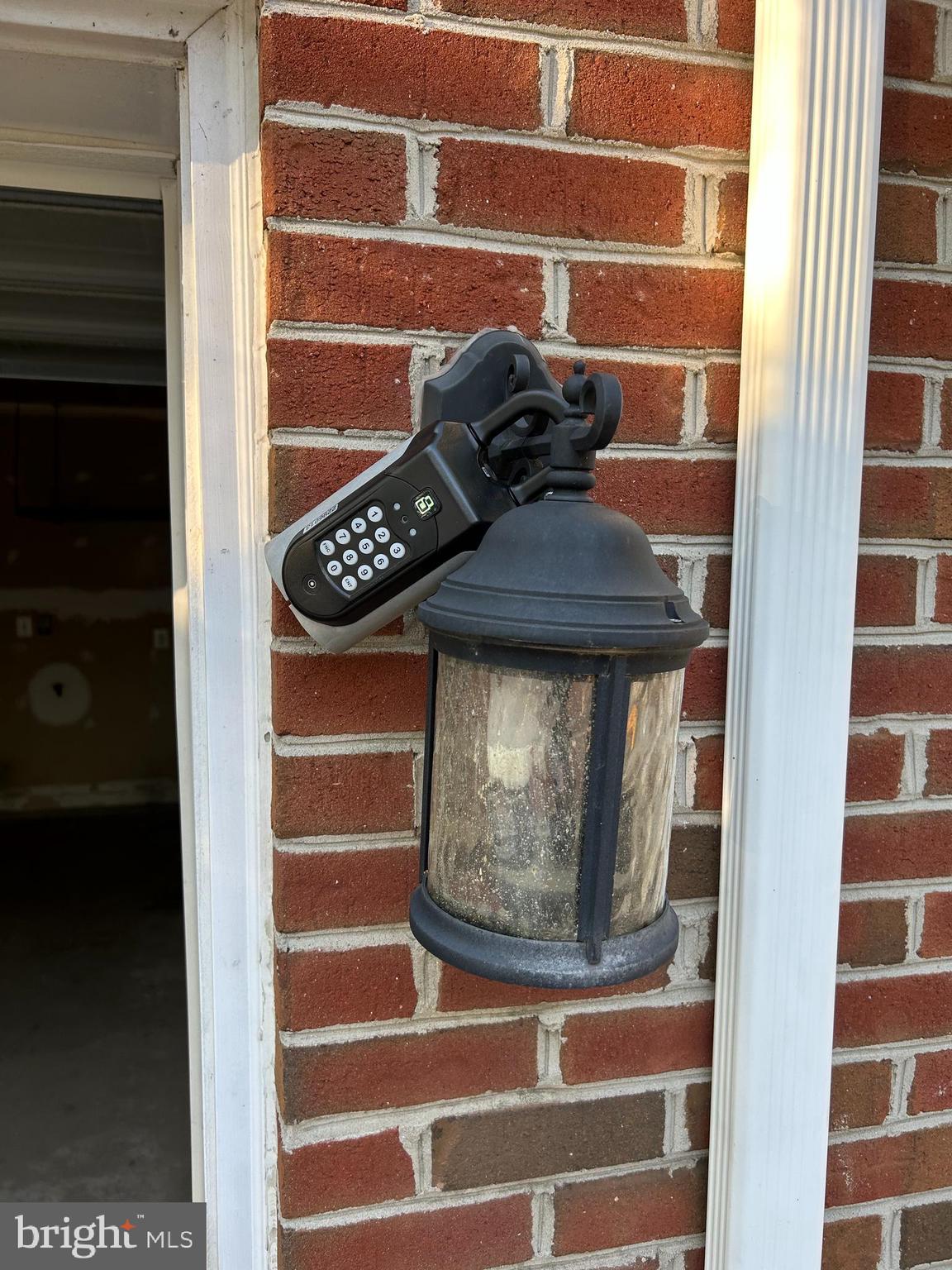 THE COMMONS ON WILLIAM SQUARE - Residential