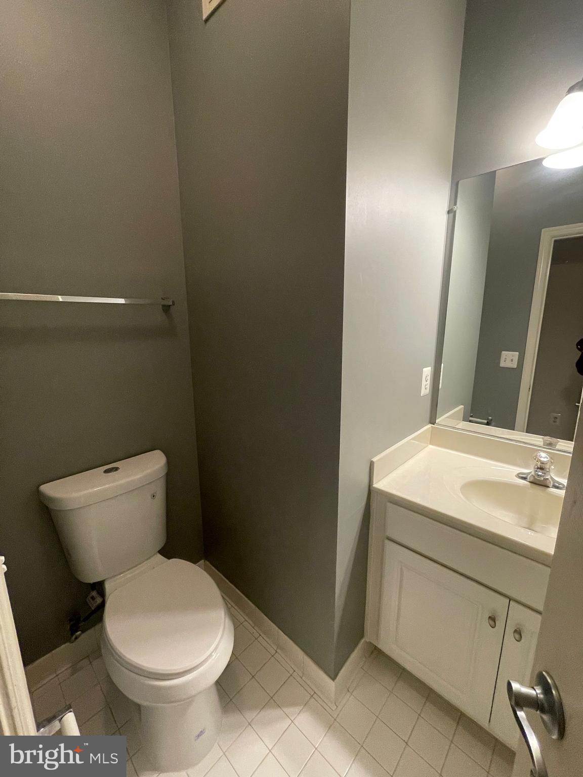 THE COMMONS ON WILLIAM SQUARE - Residential