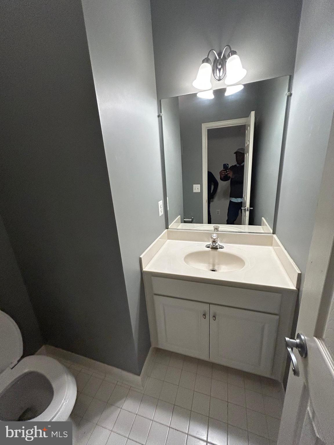 THE COMMONS ON WILLIAM SQUARE - Residential