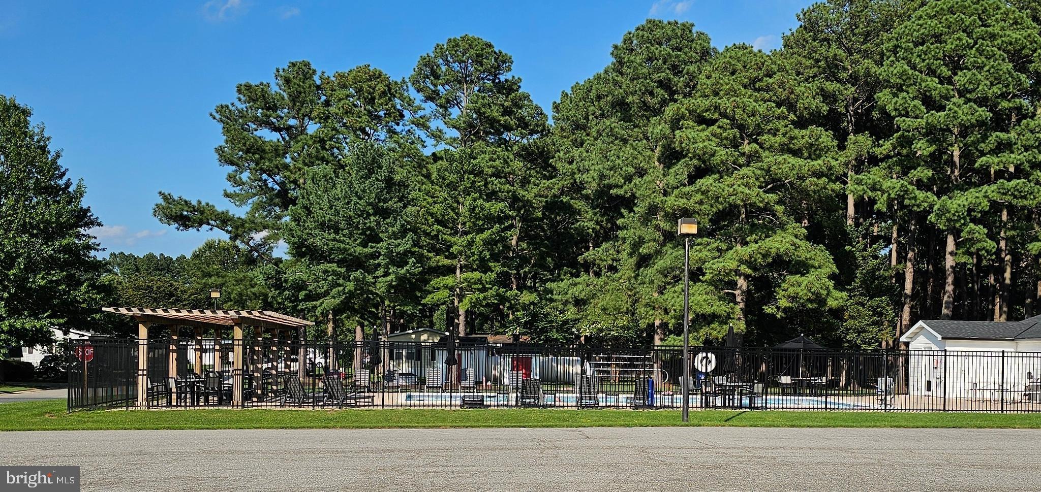 HYDE PARK - Residential