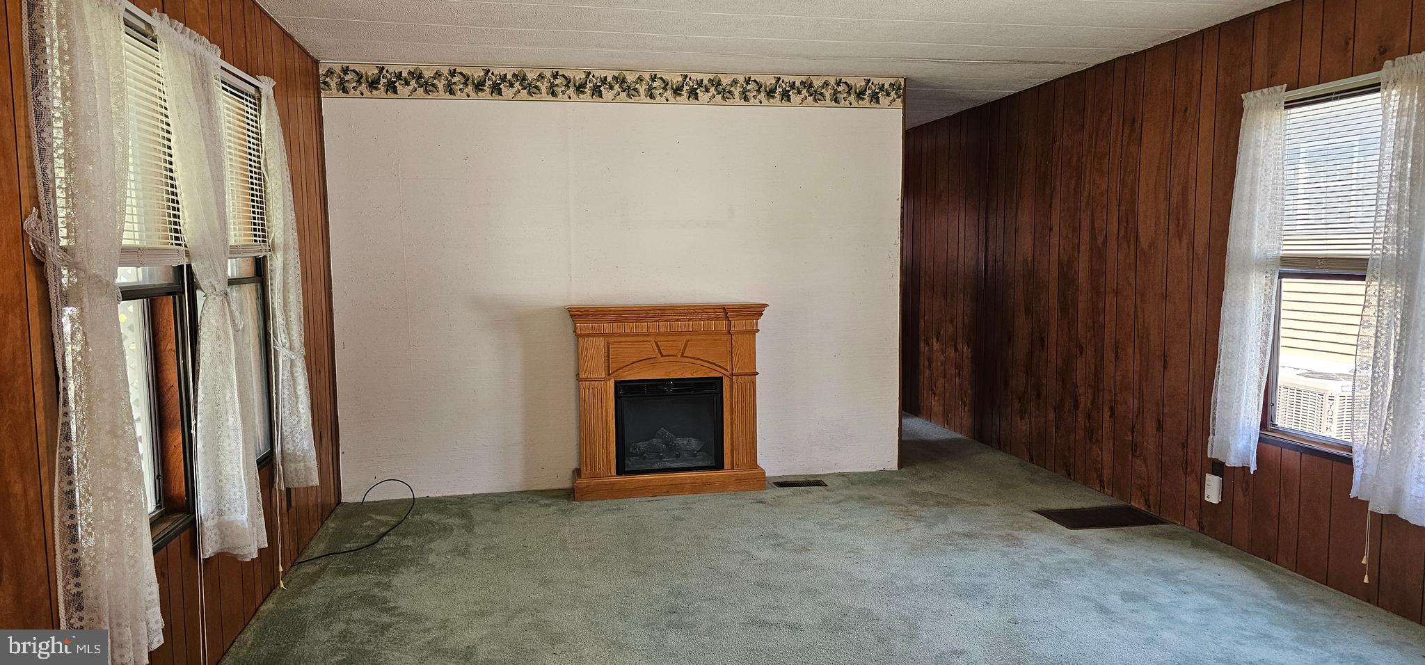 HYDE PARK - Residential