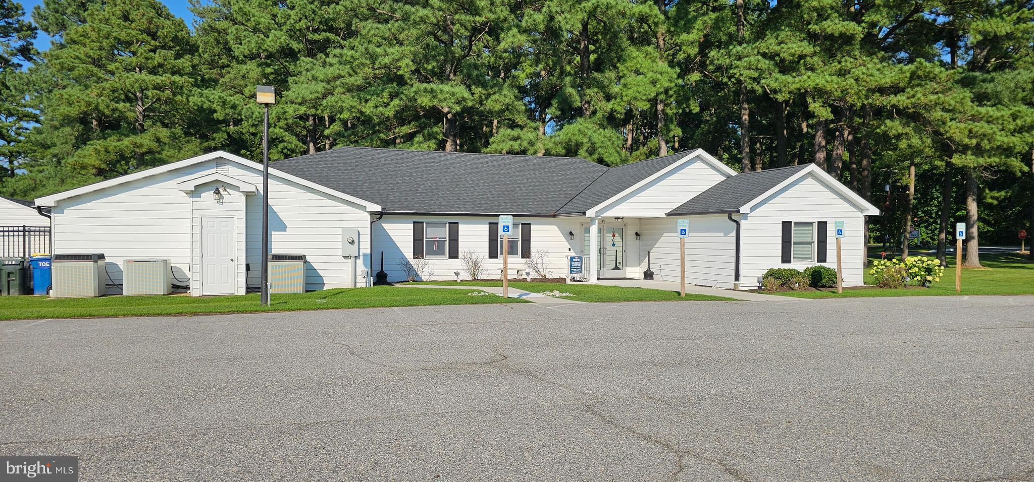 HYDE PARK - Residential