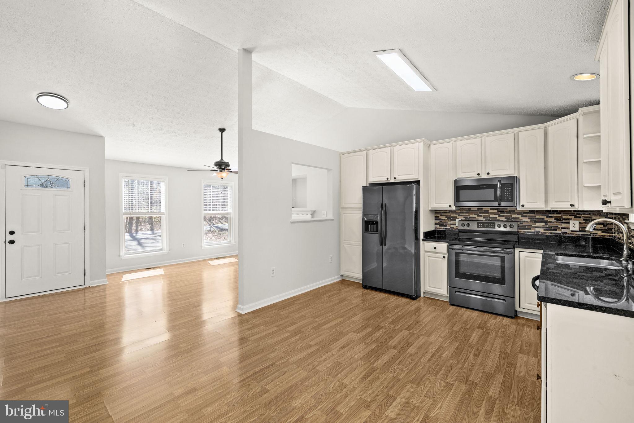 LAKE LAND OR - Residential