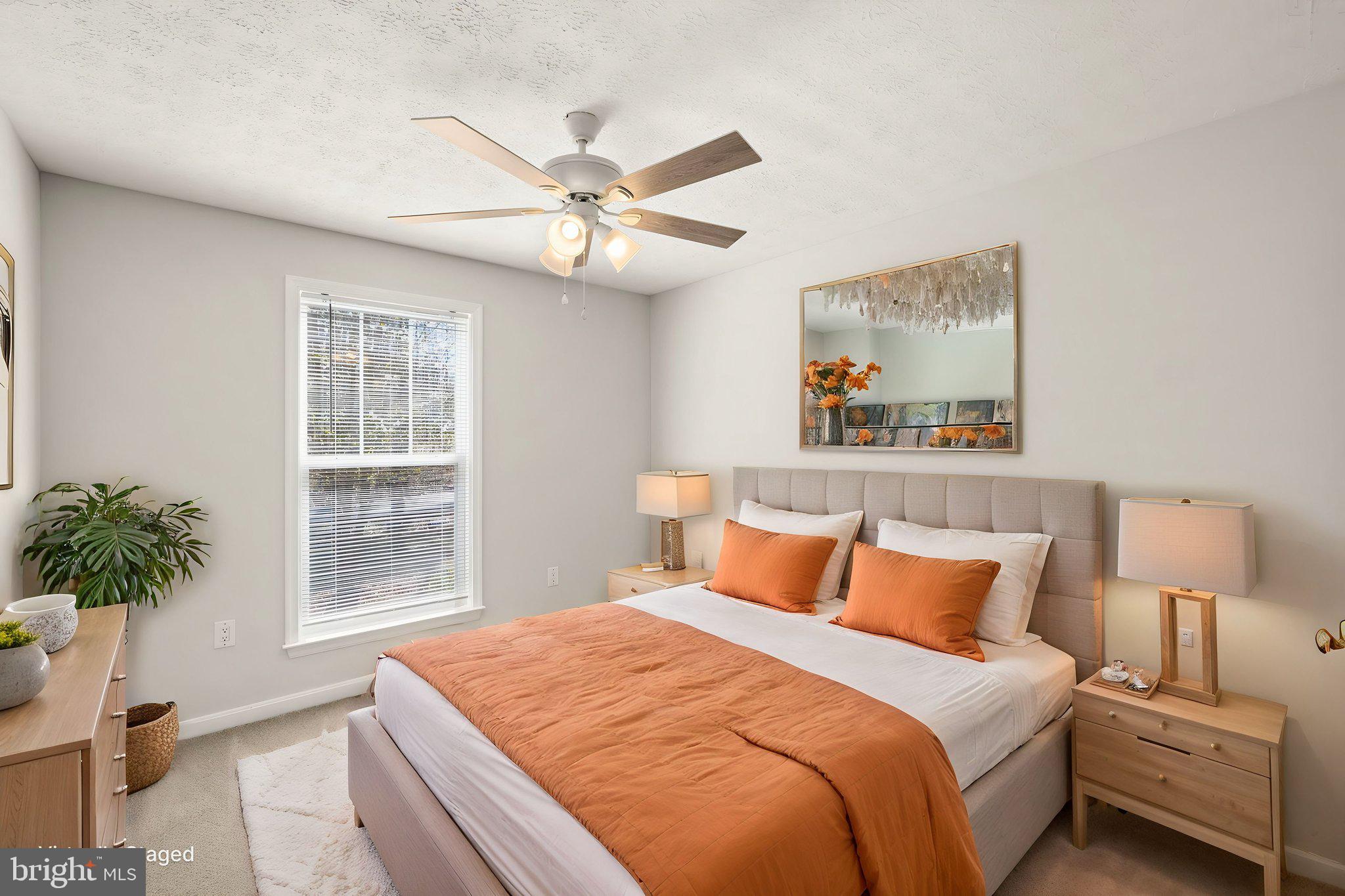 LAKE LAND OR - Residential