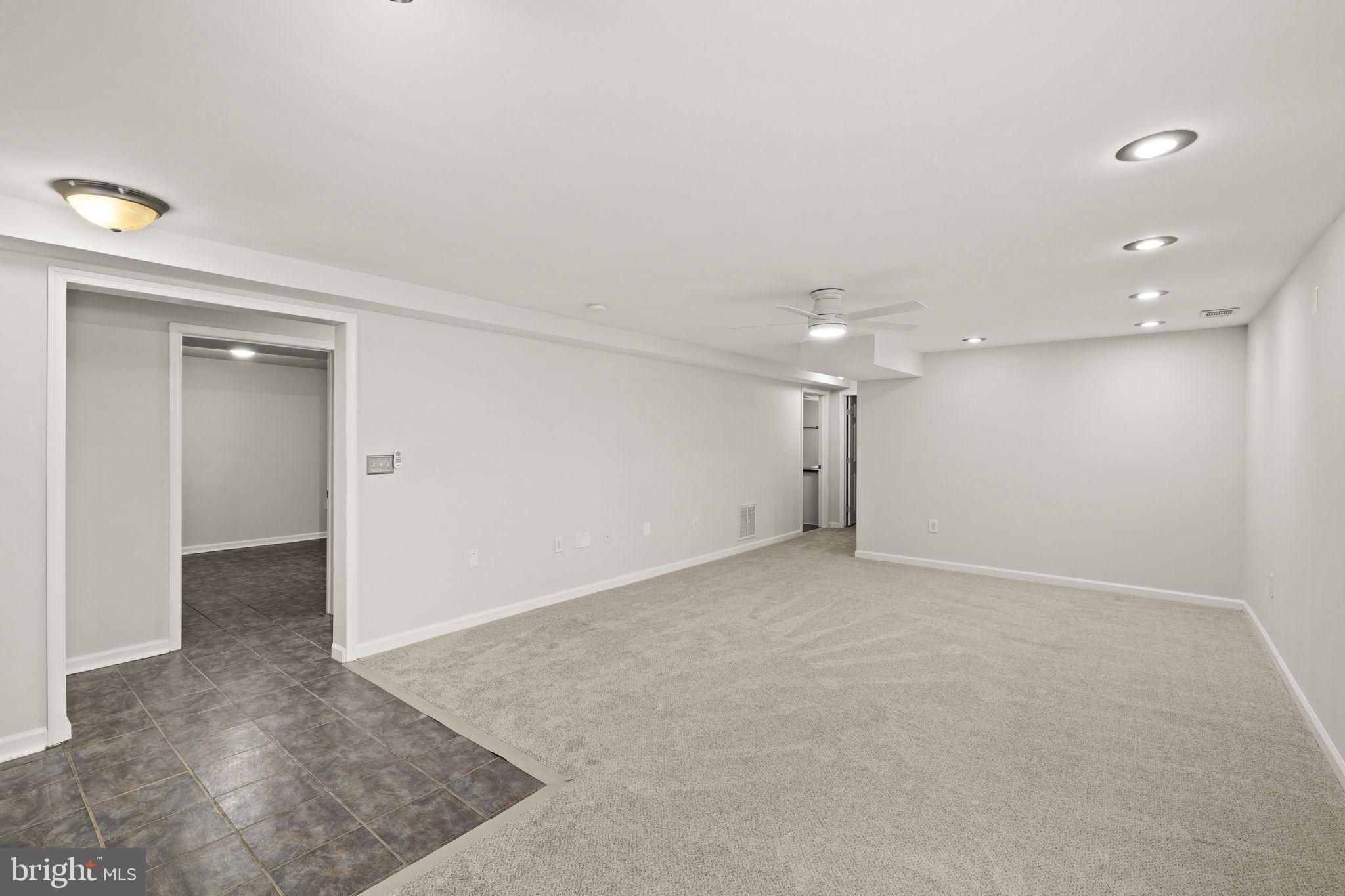 LAKE LAND OR - Residential