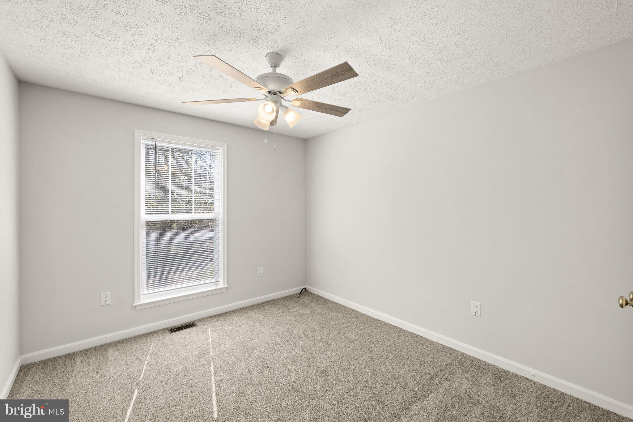 LAKE LAND OR - Residential