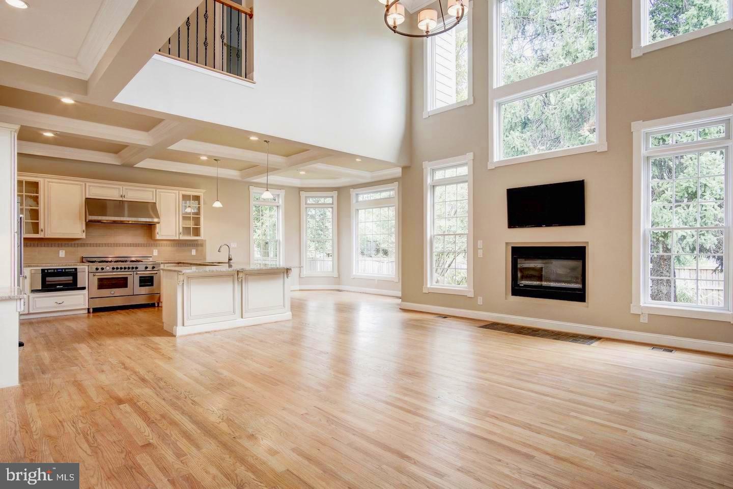 ALTA VISTA GARDENS - Residential Lease