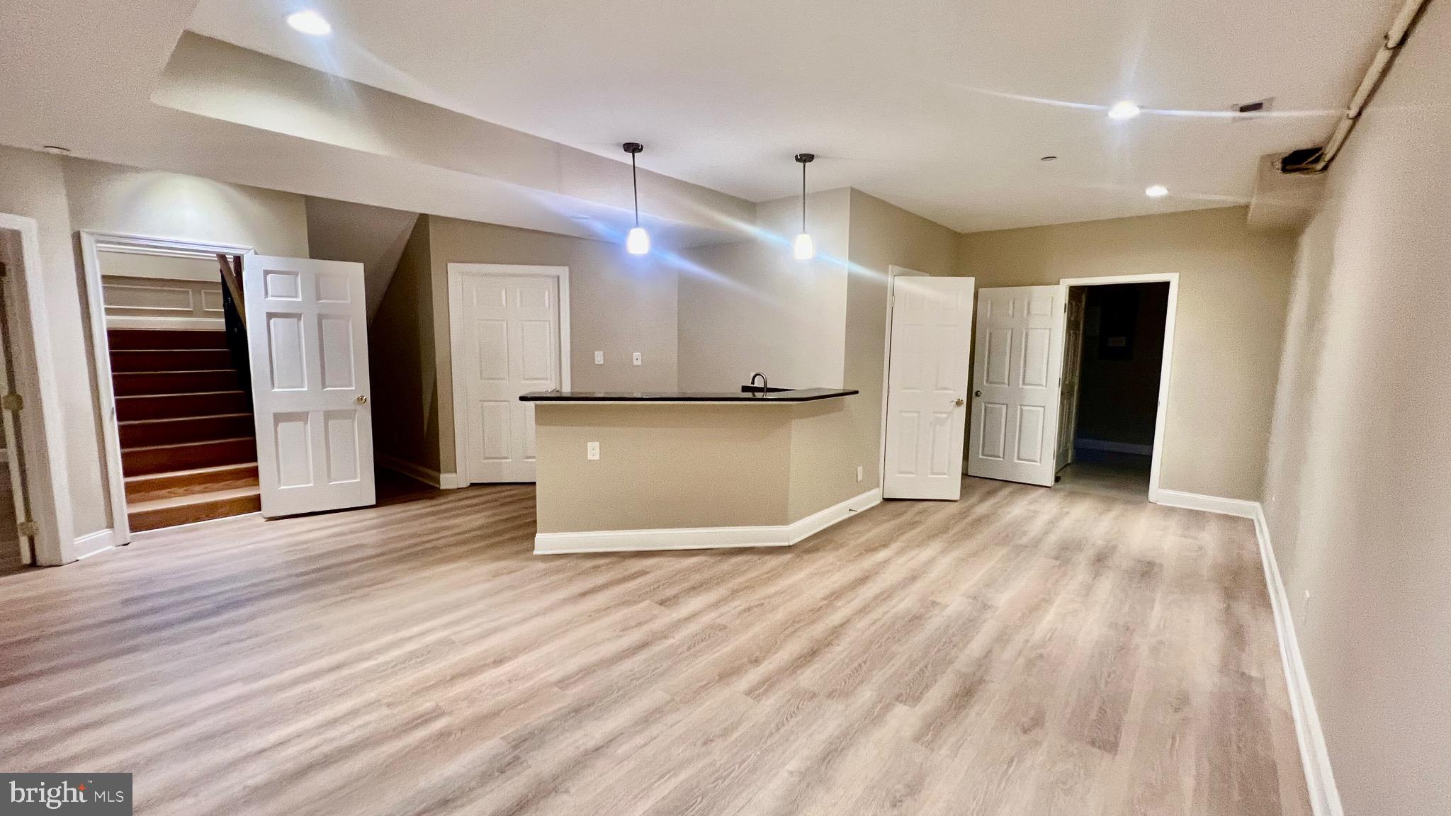 ALTA VISTA GARDENS - Residential Lease