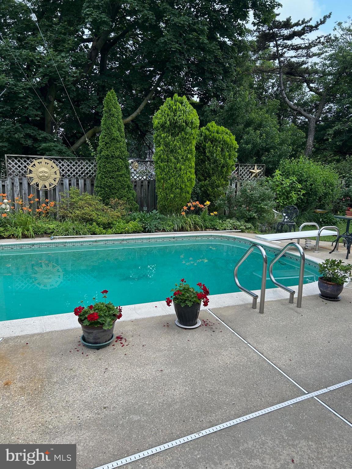 ARBOUR GREEN - Residential