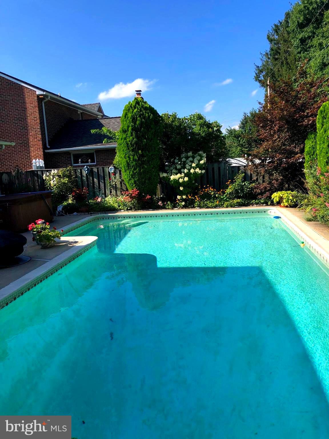 9221 GREENHOUSE CIRCLE