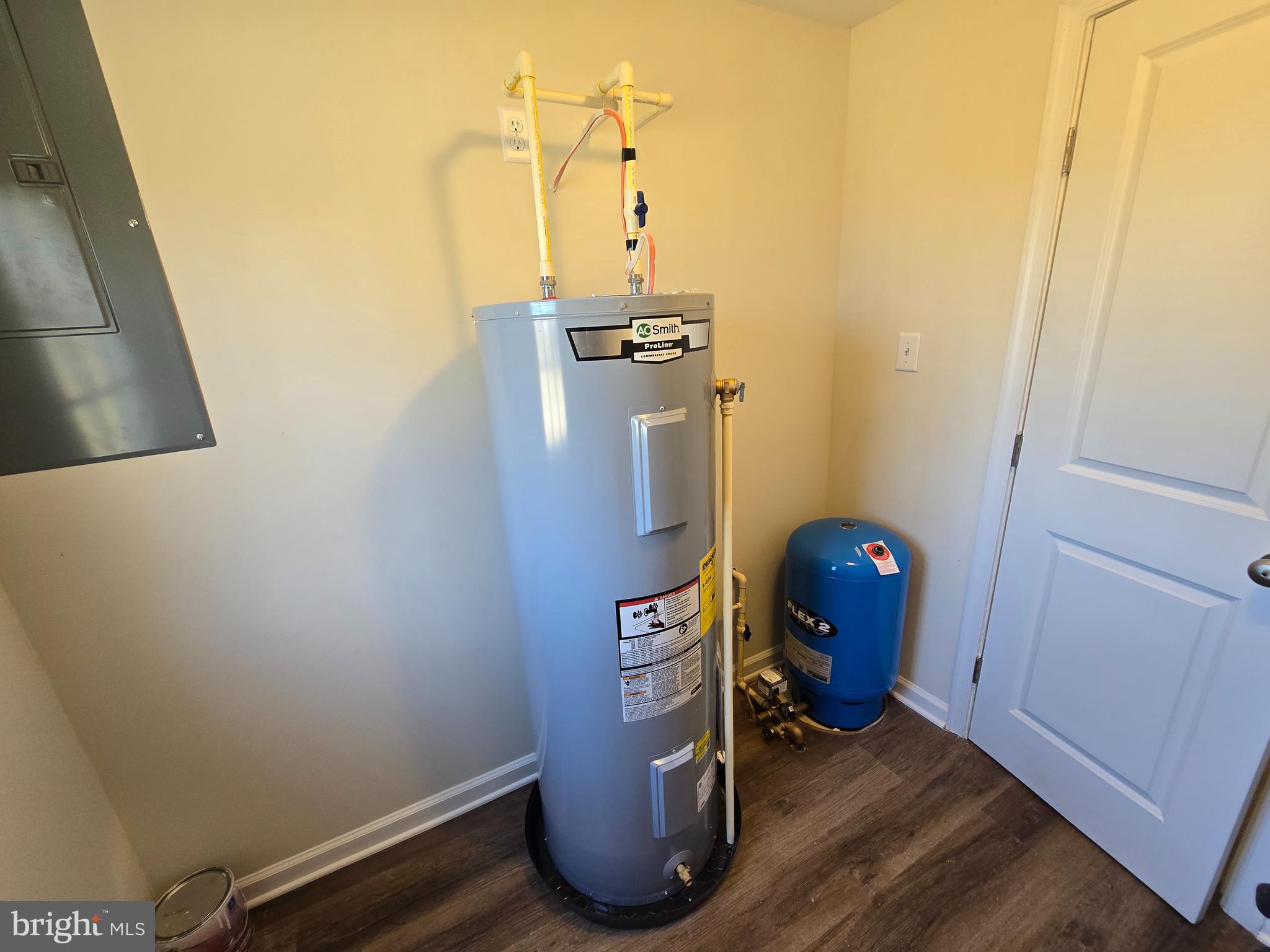 HAPPY CREEK - Residential