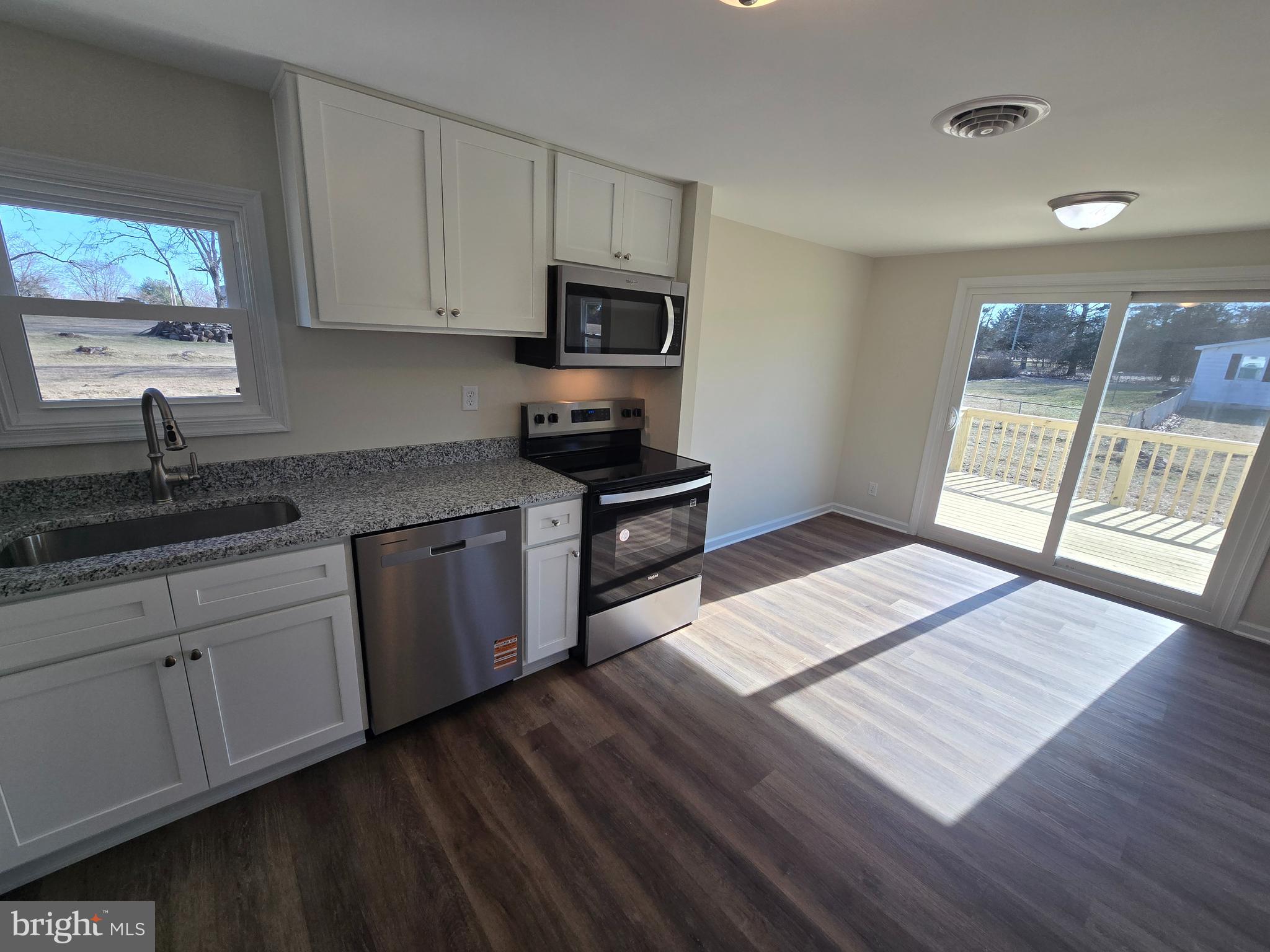 HAPPY CREEK - Residential