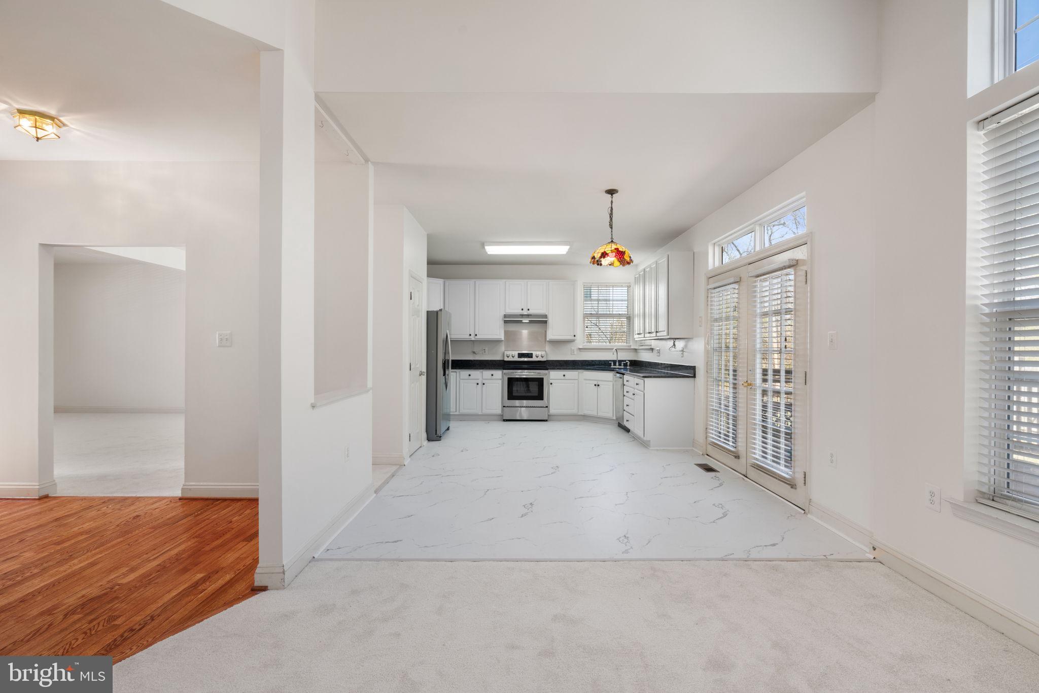 POTOMAC CROSSING - Residential