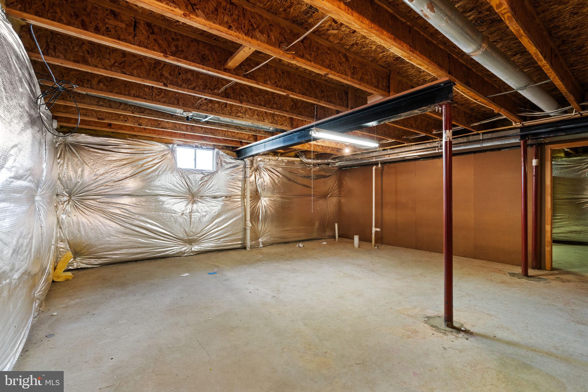 POTOMAC CROSSING - Residential