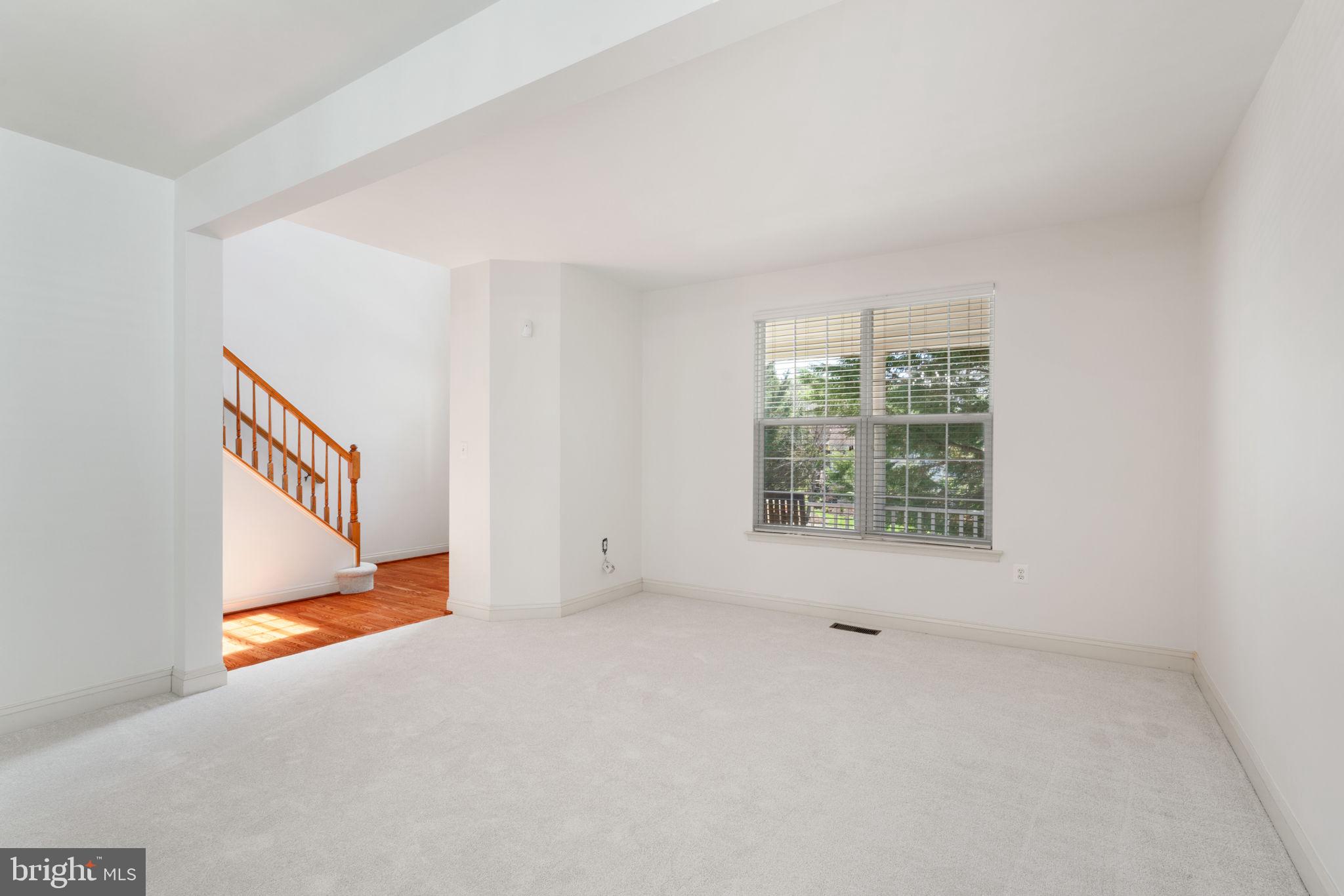 POTOMAC CROSSING - Residential