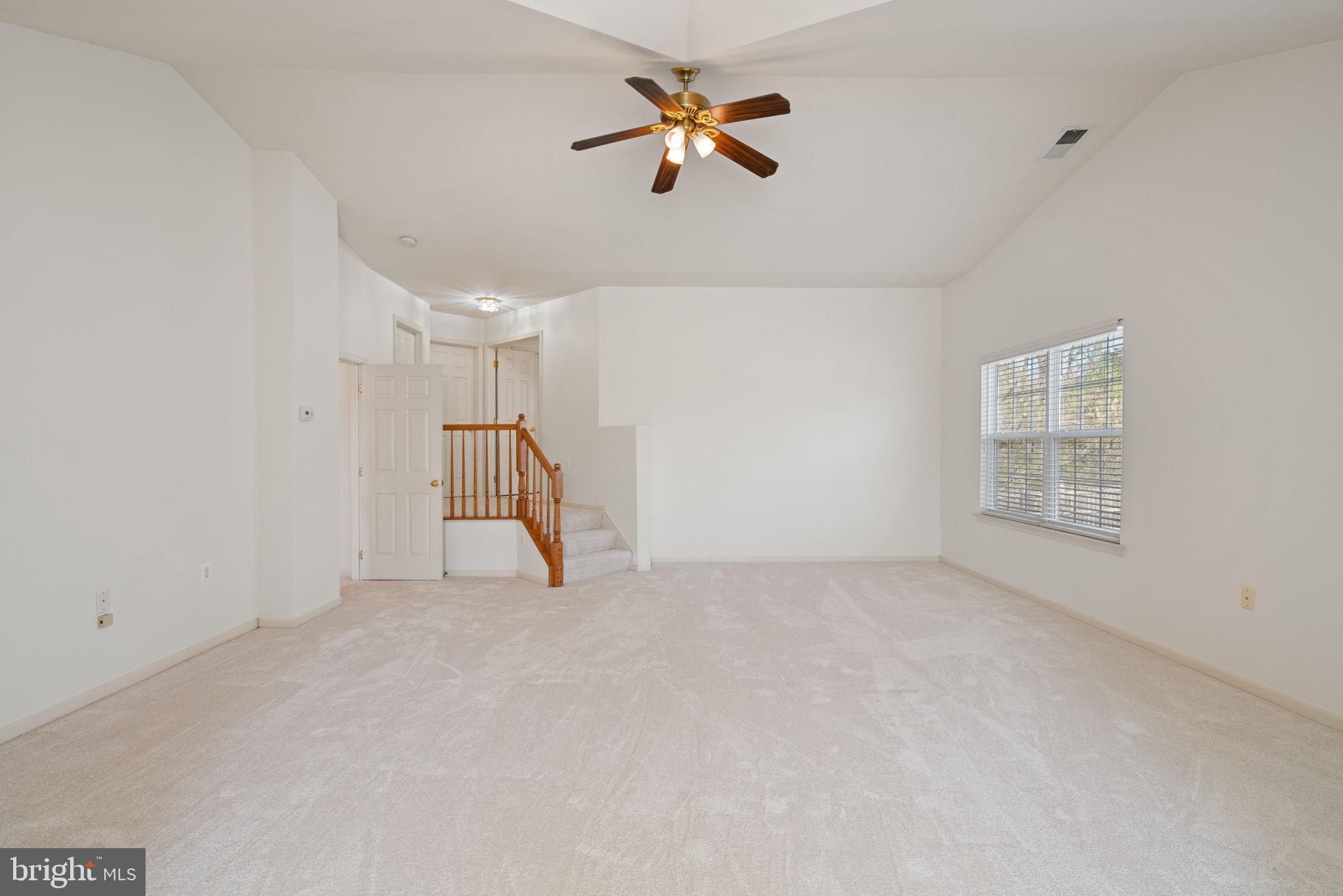 POTOMAC CROSSING - Residential