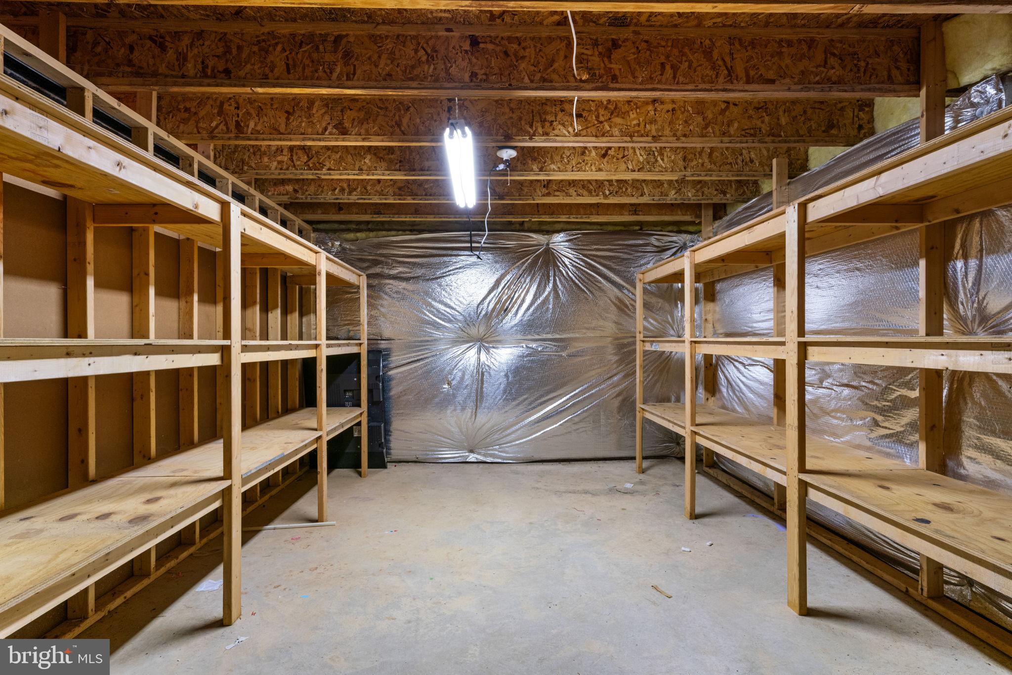 POTOMAC CROSSING - Residential