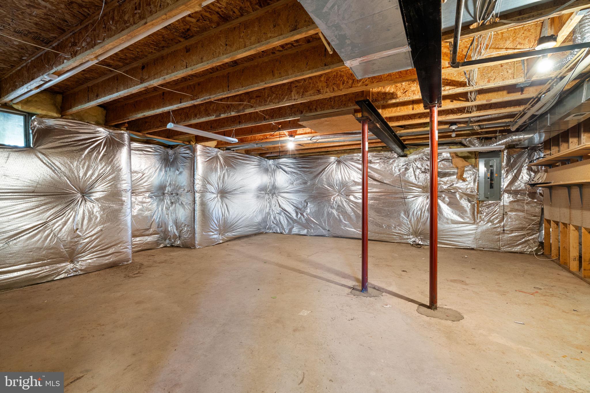 POTOMAC CROSSING - Residential