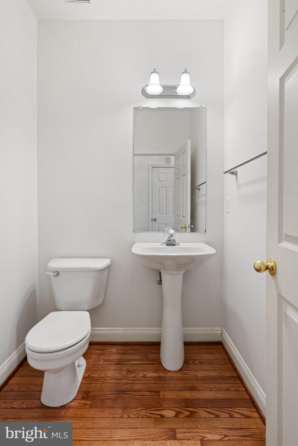 POTOMAC CROSSING - Residential