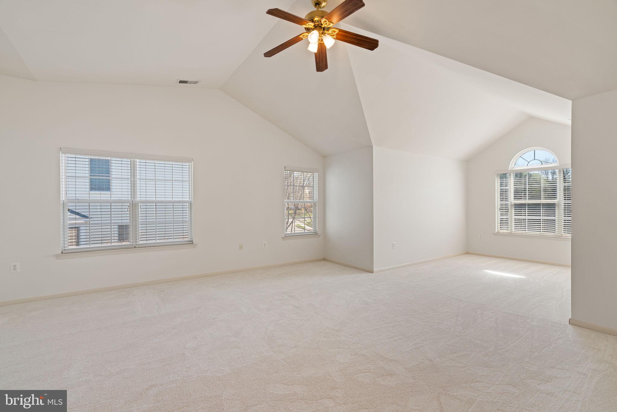 POTOMAC CROSSING - Residential