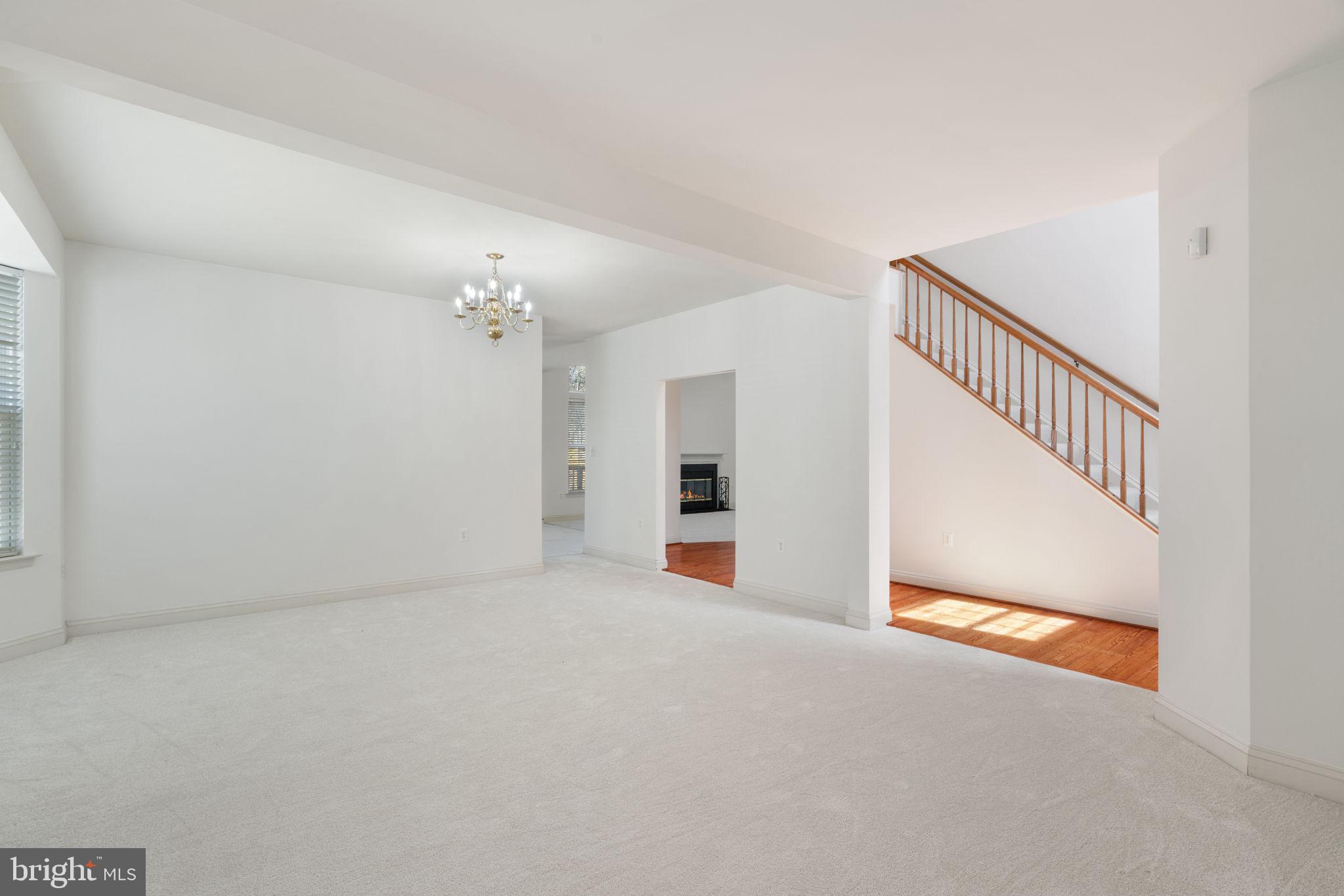 POTOMAC CROSSING - Residential