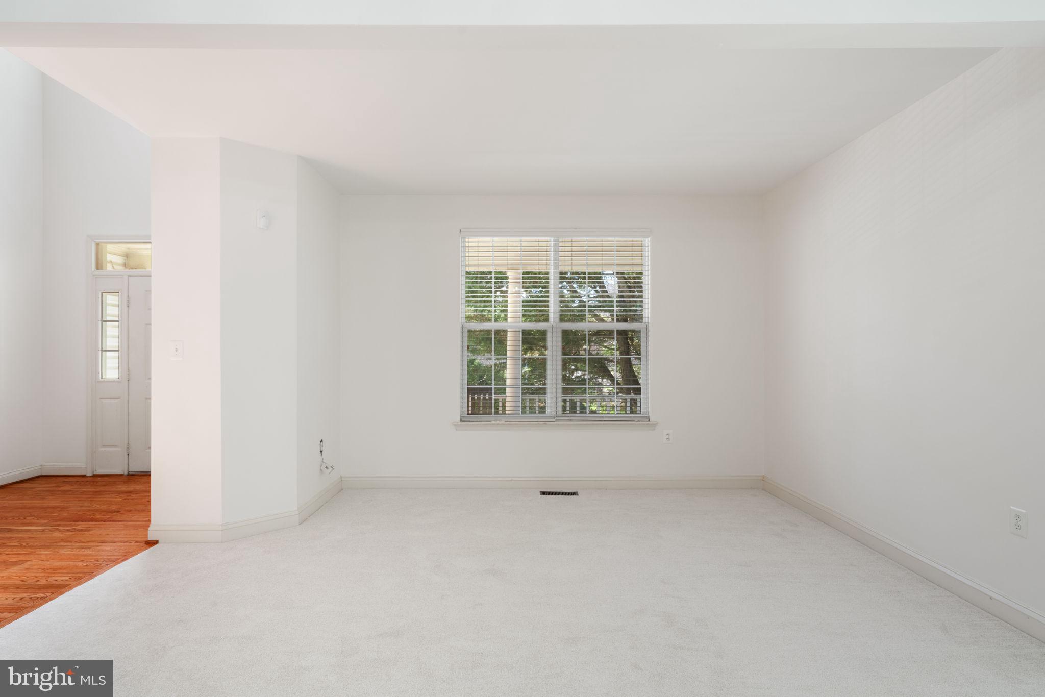 POTOMAC CROSSING - Residential