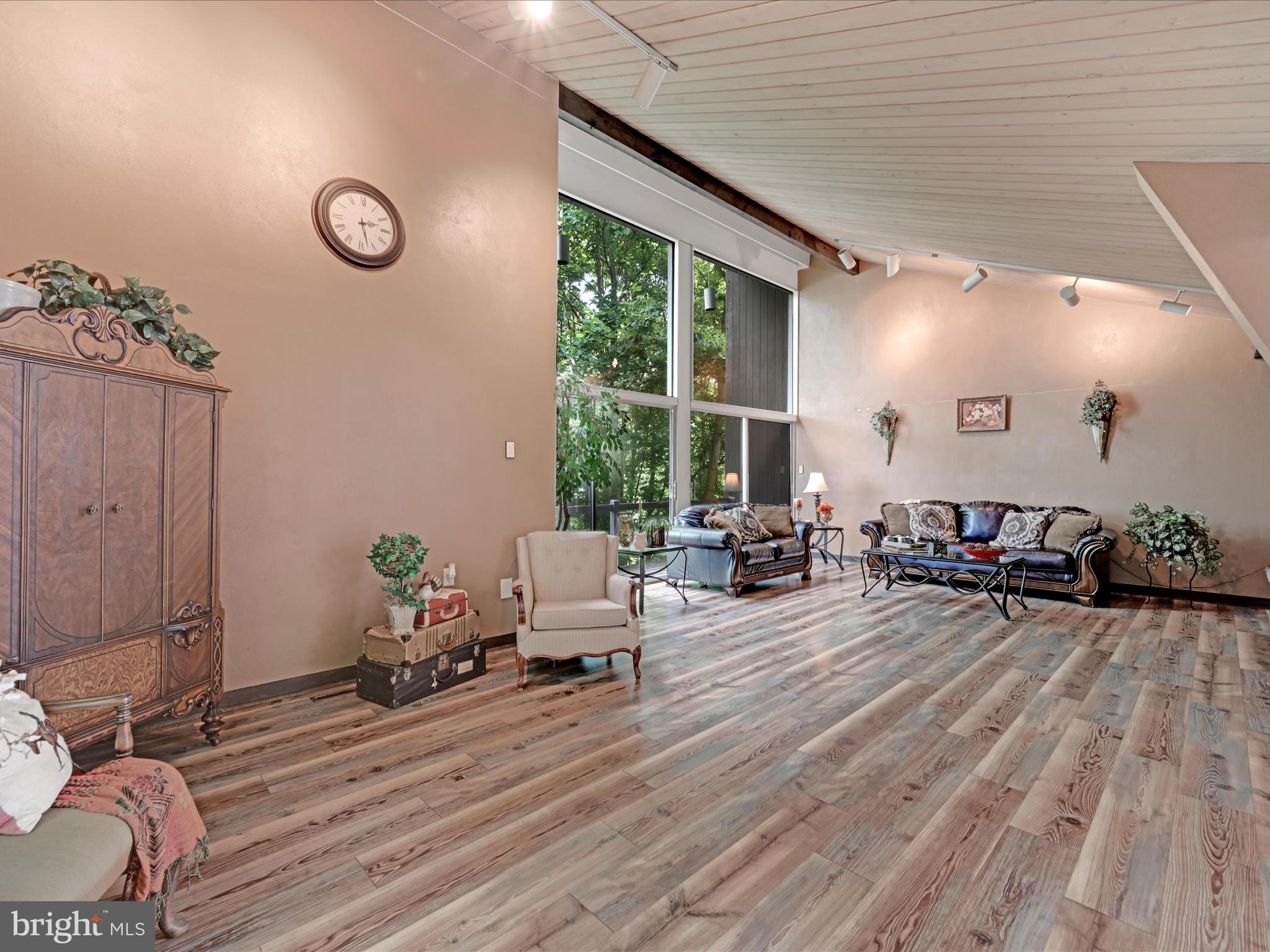 EXETER TOWNSHIP - Residential