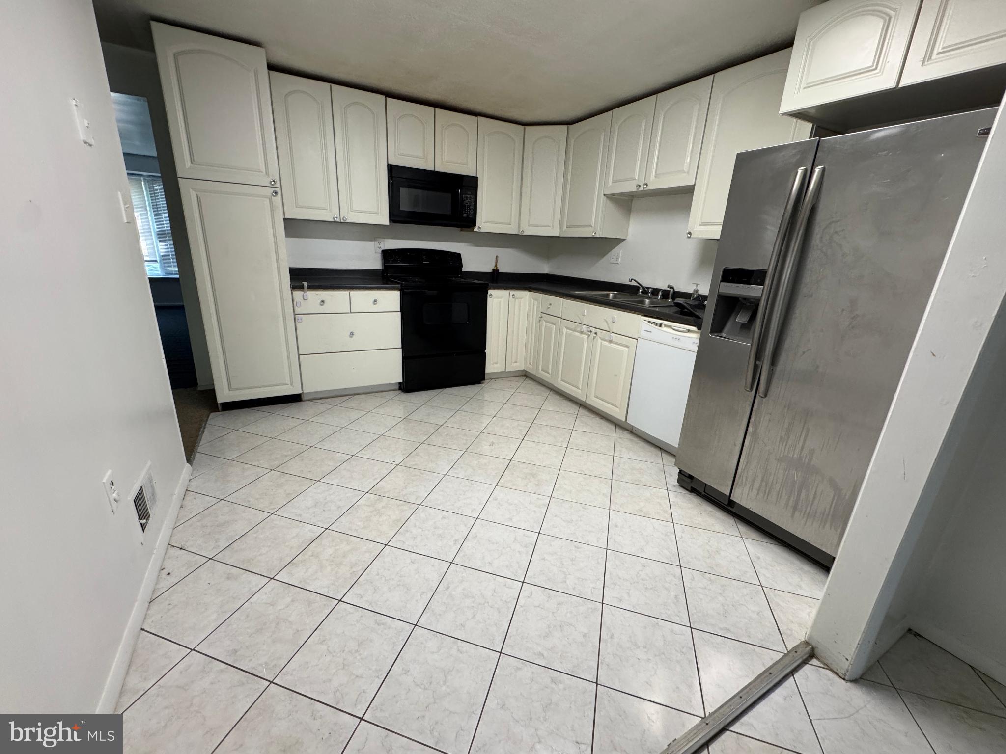 PINEFIELD - Residential Lease