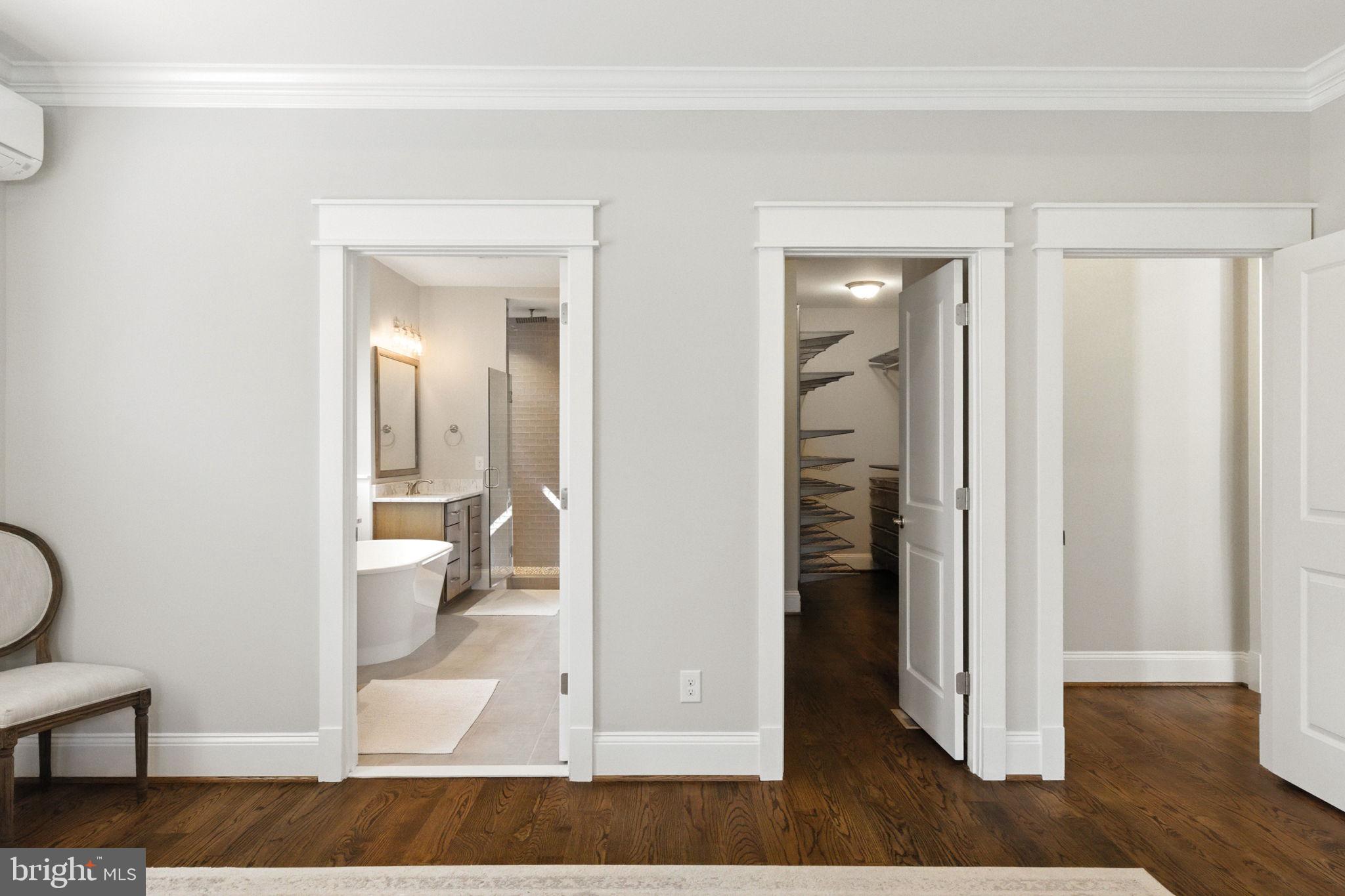 WOODSIDE ESTATES - Residential